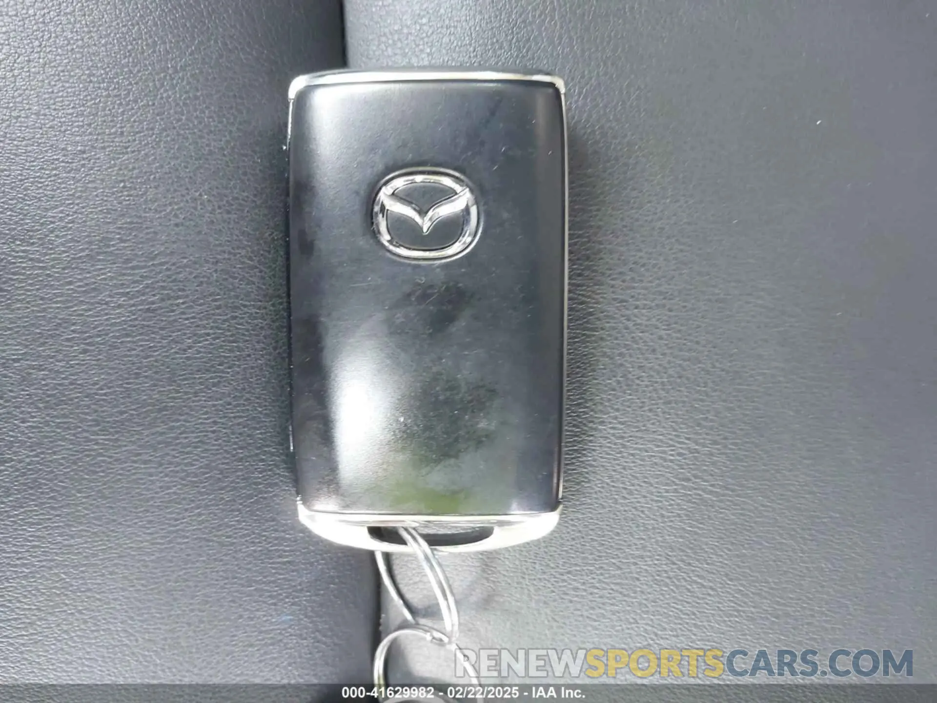 11 fotografías del automóvil dañado 3MVDMBBL5MM312843 MAZDA CX-30 2021