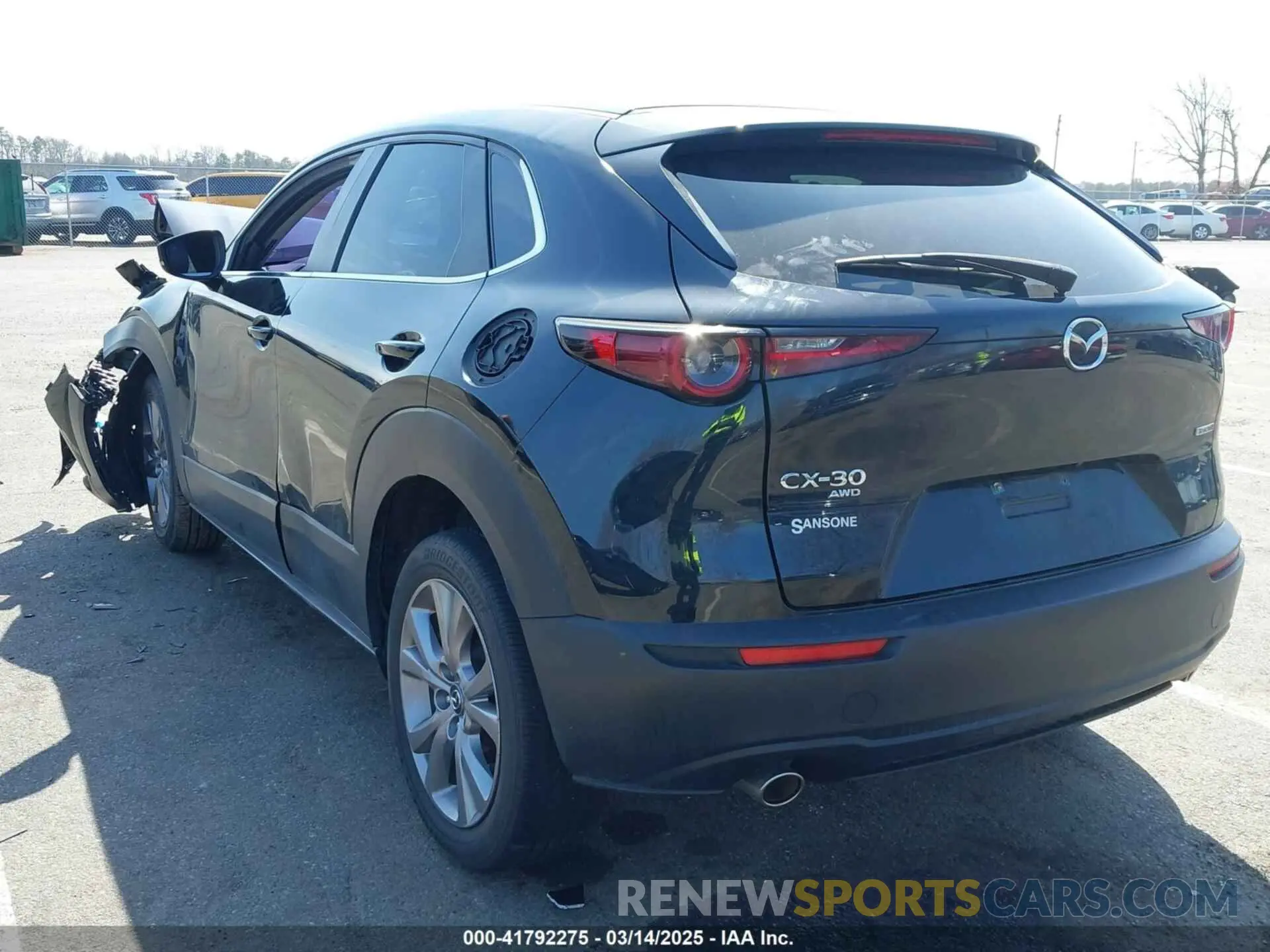 3 fotografías del automóvil dañado 3MVDMBBL5MM312972 MAZDA CX-30 2021