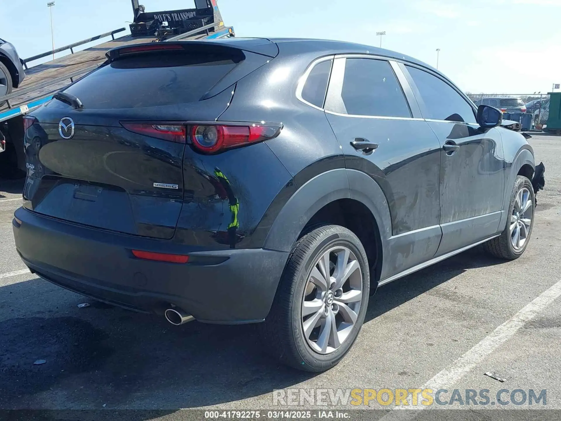 4 fotografías del automóvil dañado 3MVDMBBL5MM312972 MAZDA CX-30 2021
