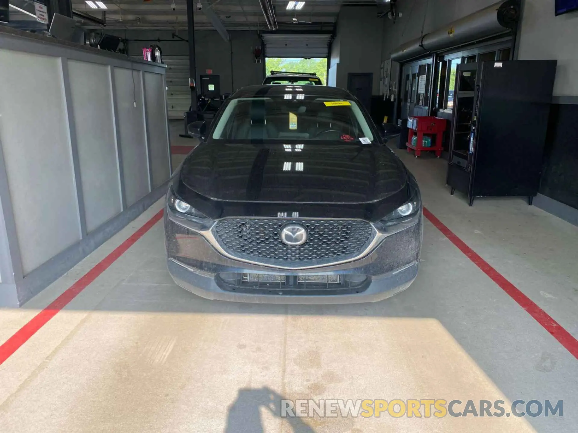 4 fotografías del automóvil dañado 3MVDMBBL8MM270541 MAZDA CX-30 2021