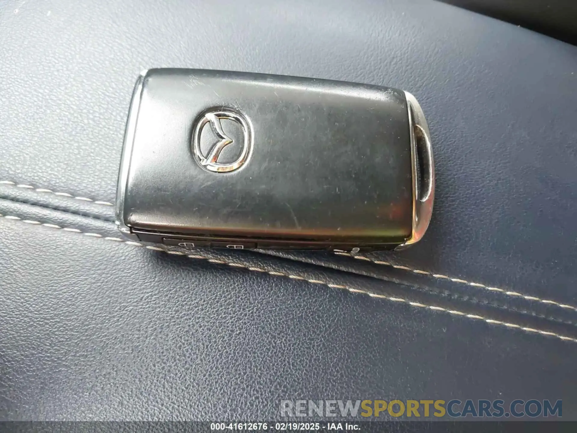 11 fotografías del automóvil dañado 3MVDMBBLXMM222832 MAZDA CX-30 2021