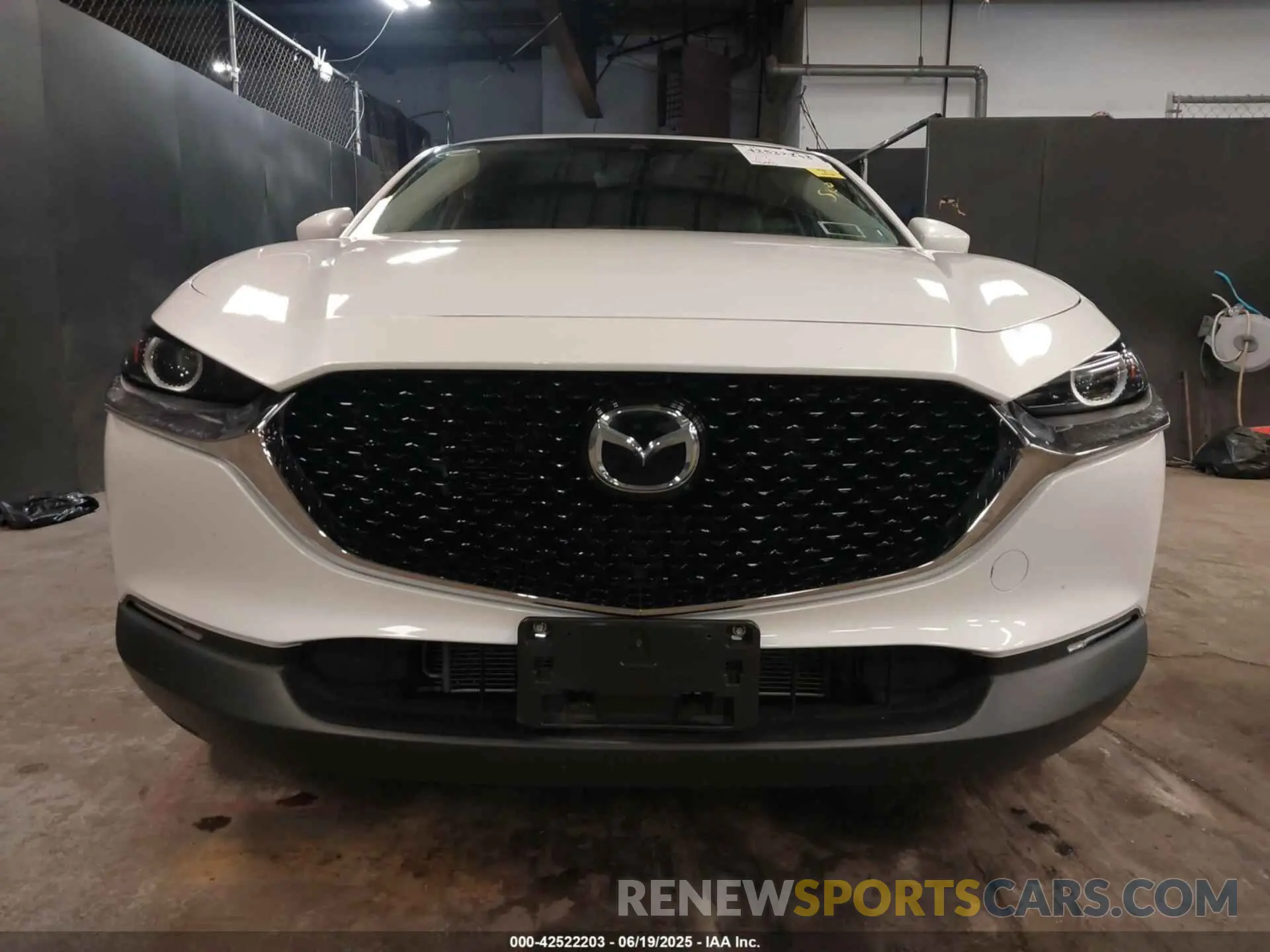 13 fotografías del automóvil dañado 3MVDMBCL2MM210902 MAZDA CX-30 2021