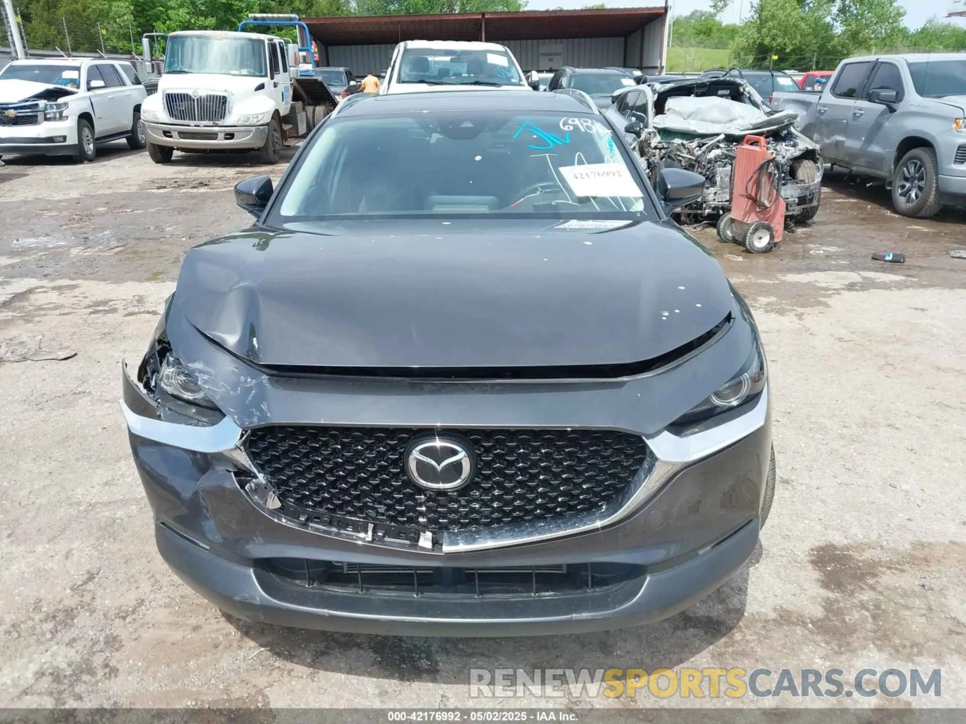 12 fotografías del automóvil dañado 3MVDMBDL9MM256984 MAZDA CX-30 2021