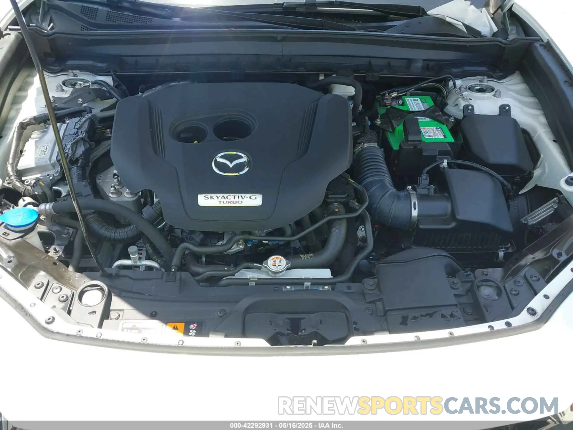 10 fotografías del automóvil dañado 3MVDMBDY5MM266469 MAZDA CX-30 2021