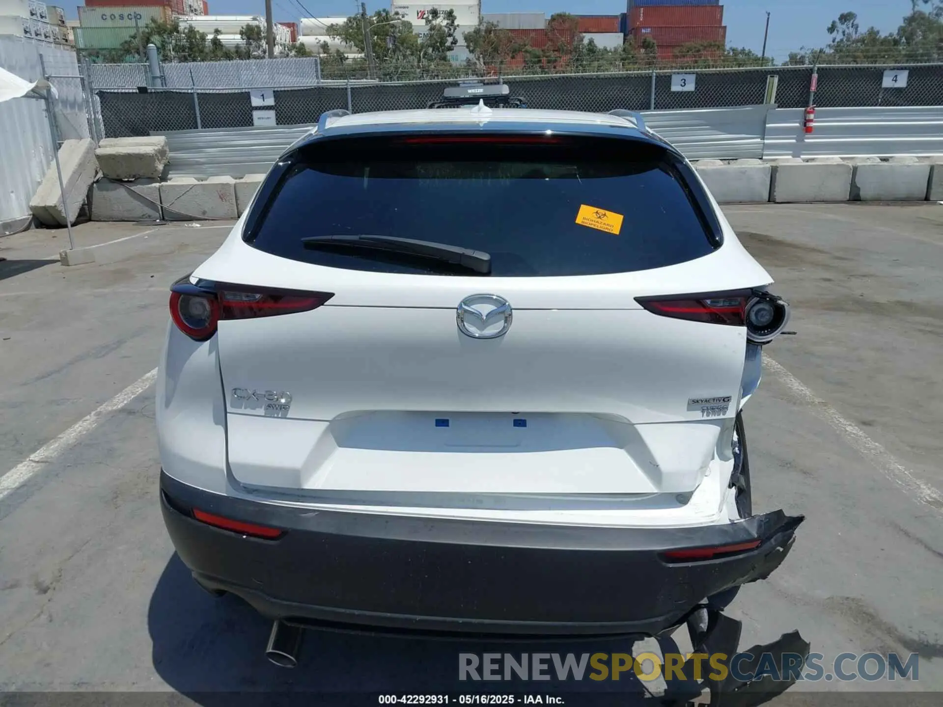 15 fotografías del automóvil dañado 3MVDMBDY5MM266469 MAZDA CX-30 2021