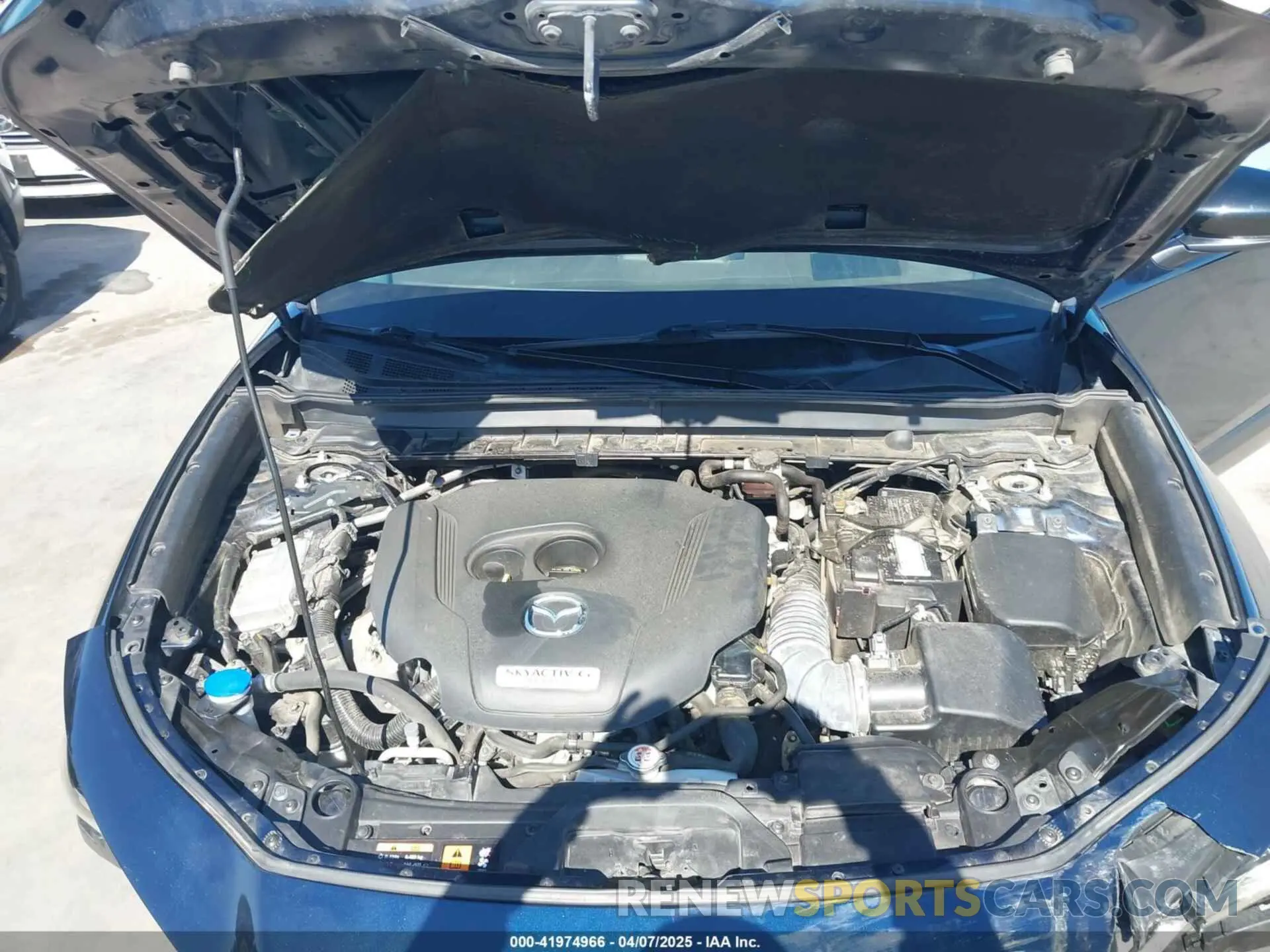 10 fotografías del automóvil dañado 3MVDMBDYXMM307047 MAZDA CX-30 2021