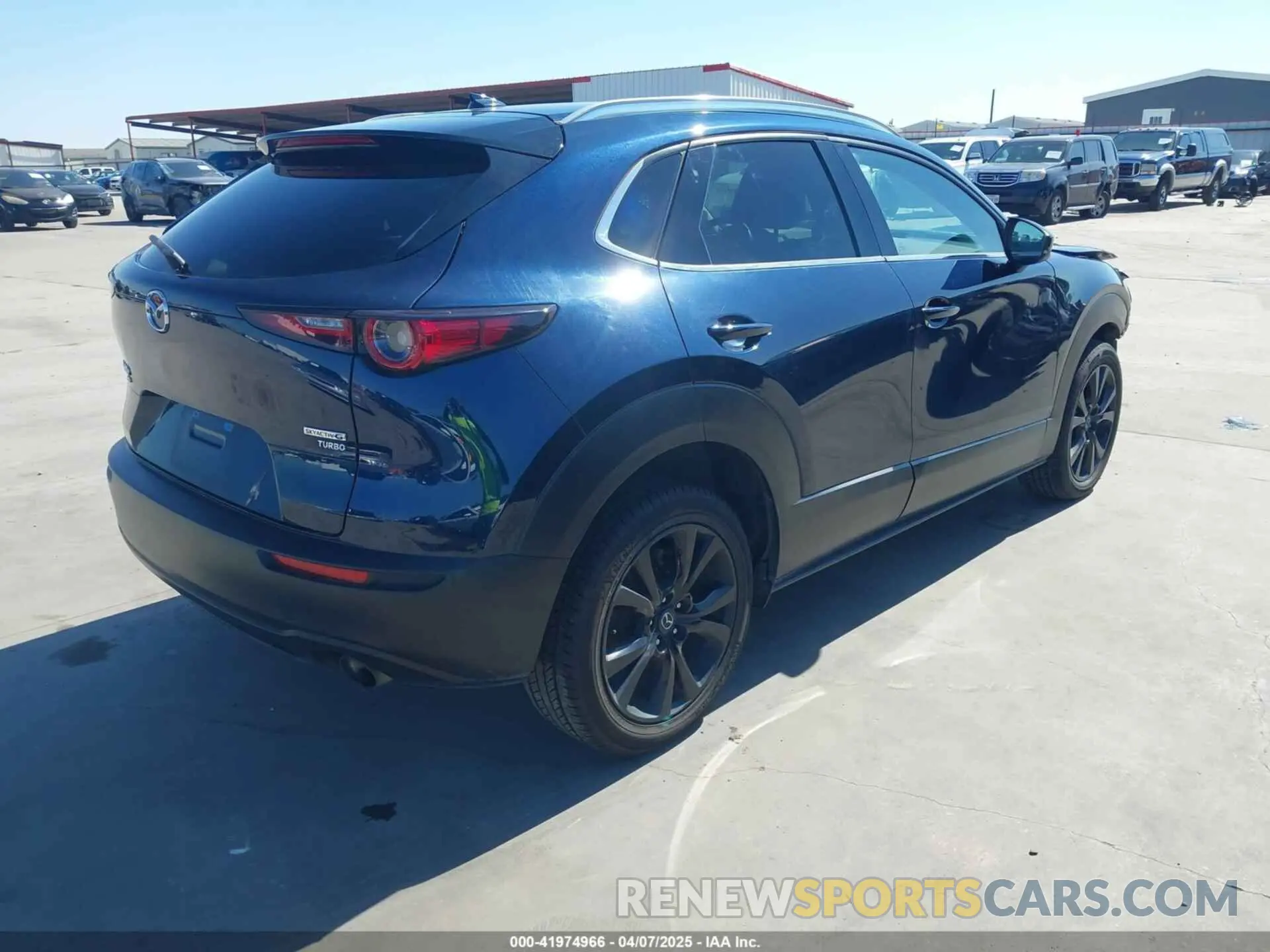 4 fotografías del automóvil dañado 3MVDMBDYXMM307047 MAZDA CX-30 2021