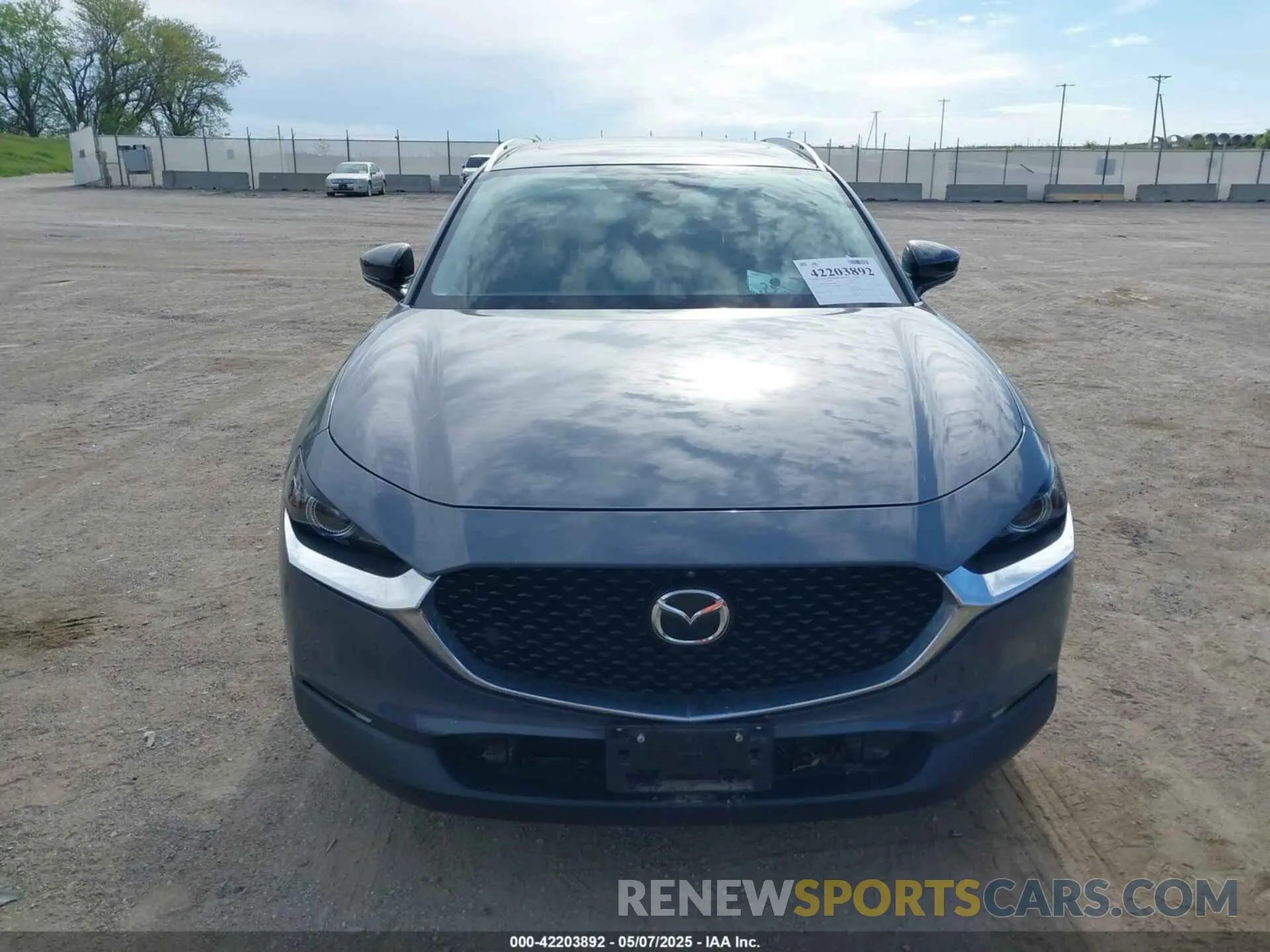 12 fotografías del automóvil dañado 3MVDMBEY7MM308316 MAZDA CX-30 2021