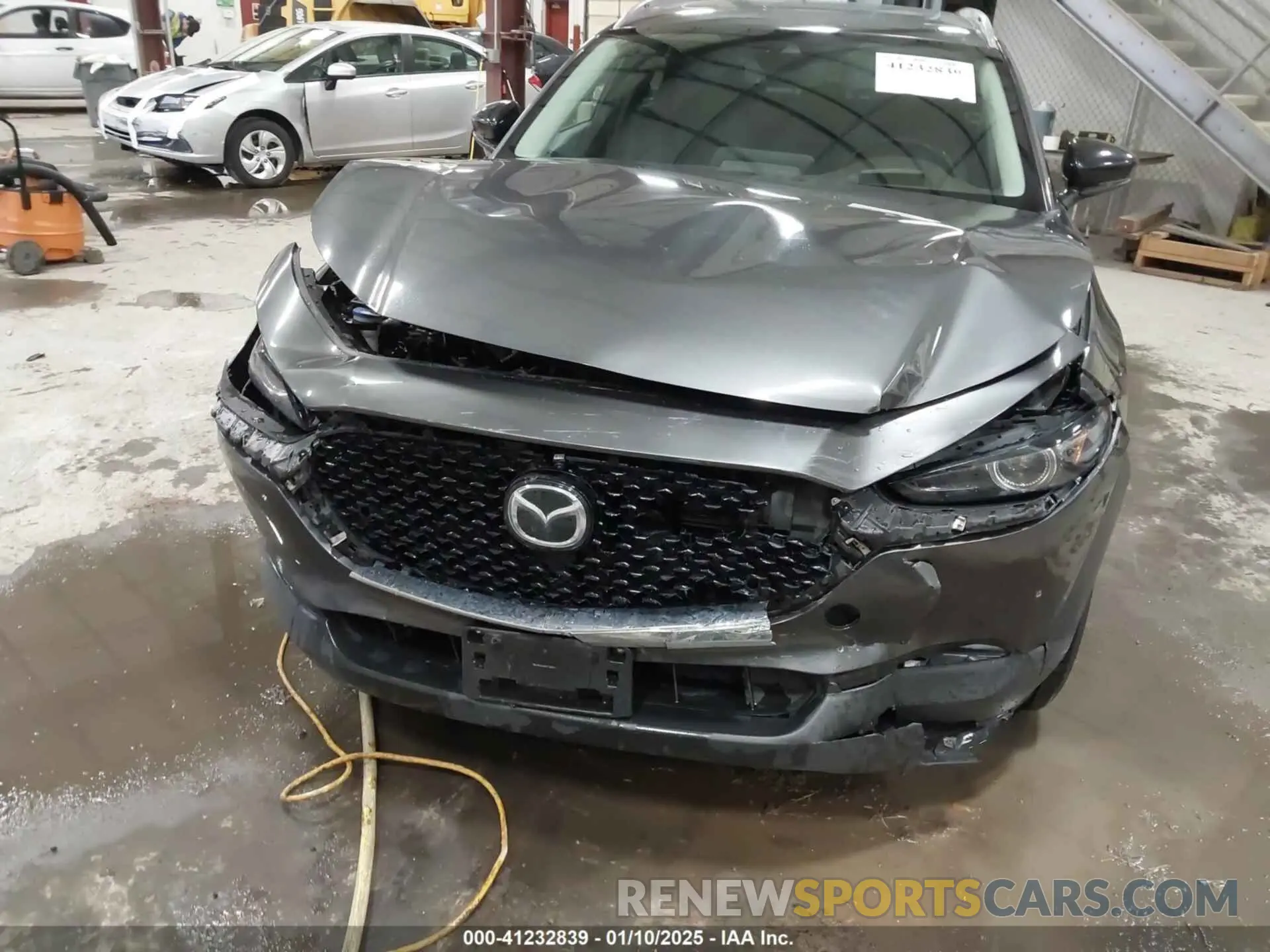 6 fotografías del automóvil dañado 3MVDMBEYXMM302297 MAZDA CX-30 2021