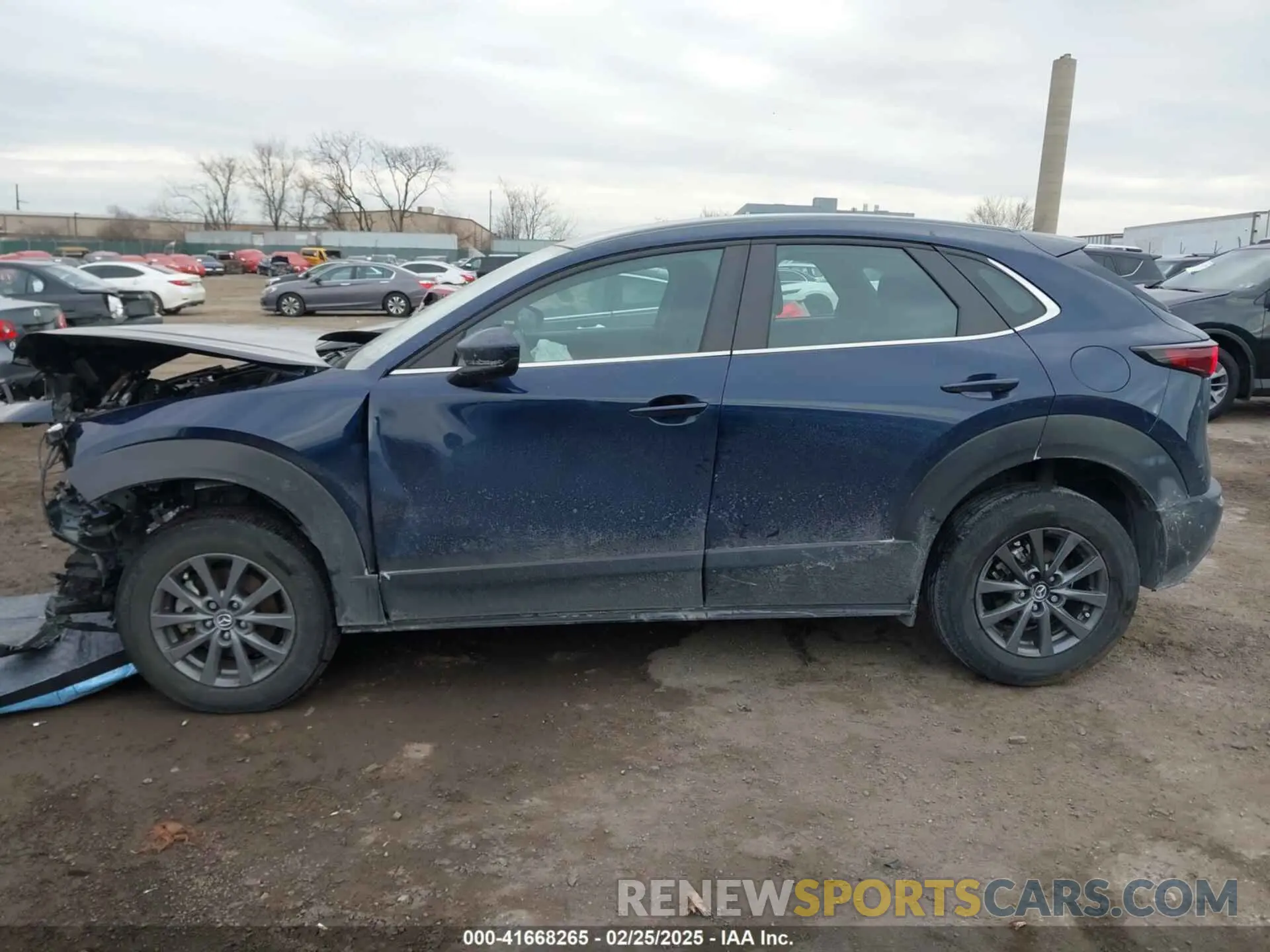 13 fotografías del automóvil dañado 3MVDMBAL8NM411739 MAZDA CX-30 2022