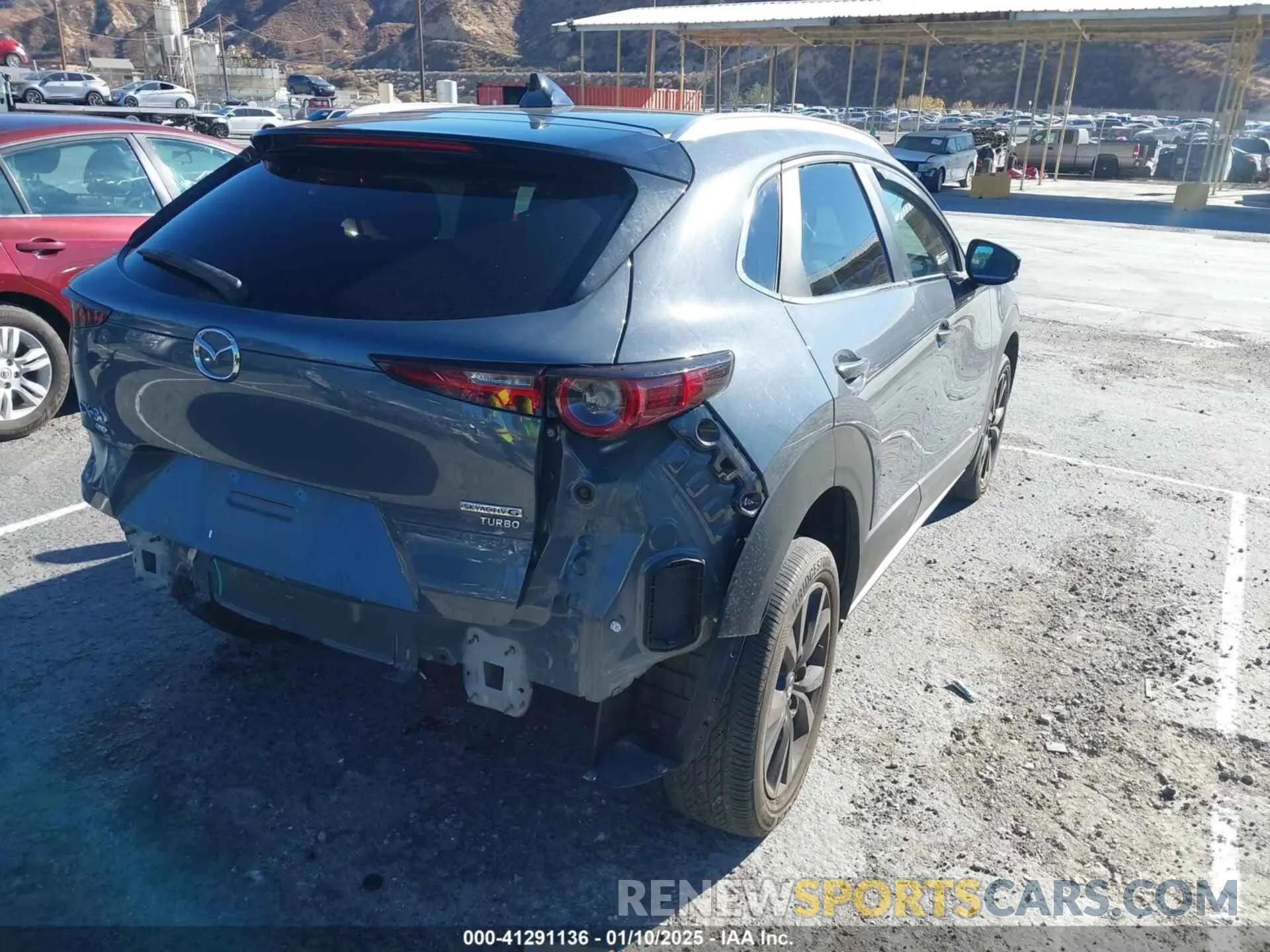 4 fotografías del automóvil dañado 3MVDMBAY4NM450601 MAZDA CX-30 2022
