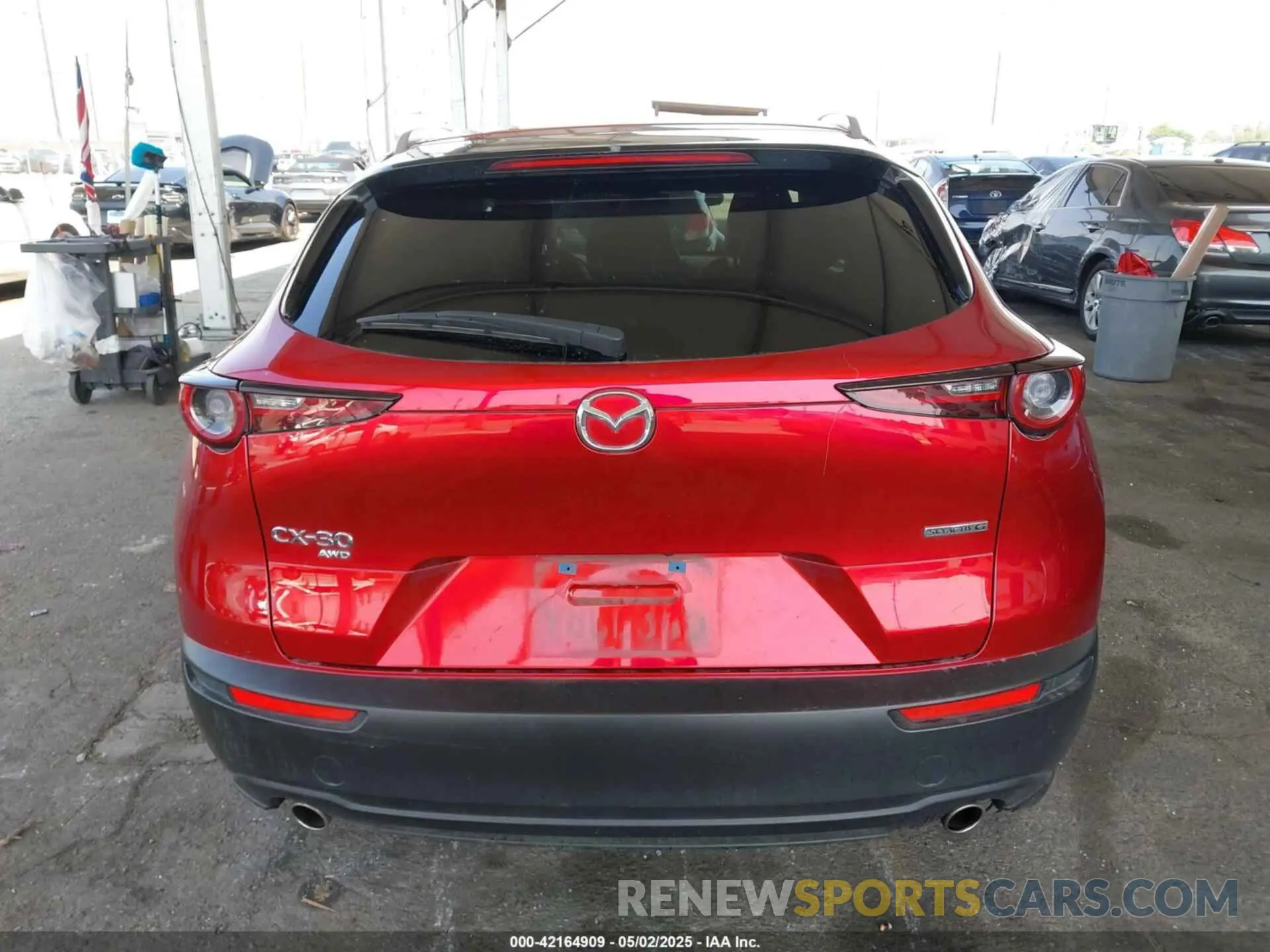 16 fotografías del automóvil dañado 3MVDMBBL2NM417034 MAZDA CX-30 2022