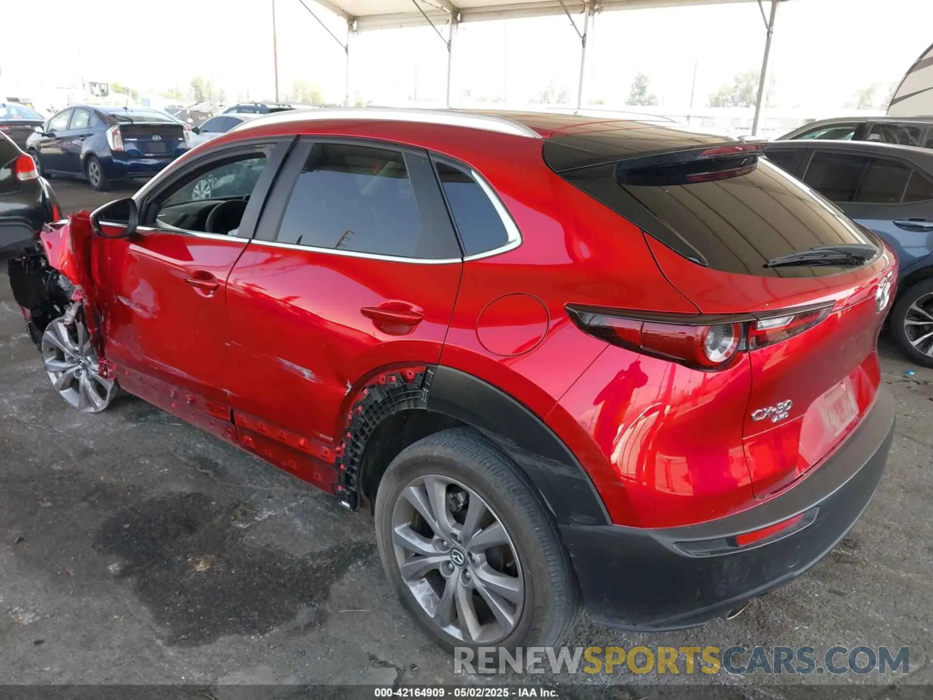 3 fotografías del automóvil dañado 3MVDMBBL2NM417034 MAZDA CX-30 2022