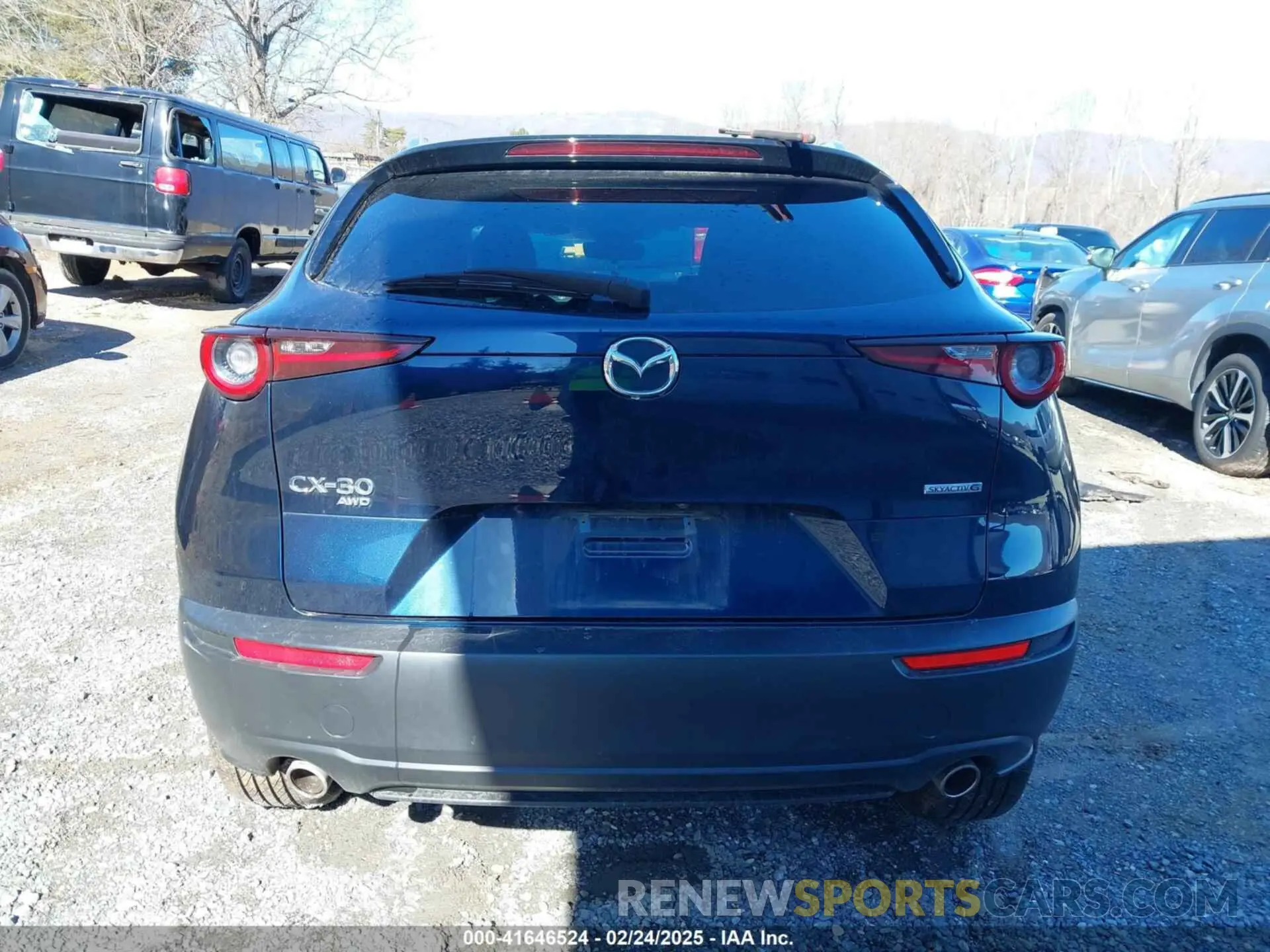 16 fotografías del automóvil dañado 3MVDMBBL4NM444414 MAZDA CX-30 2022