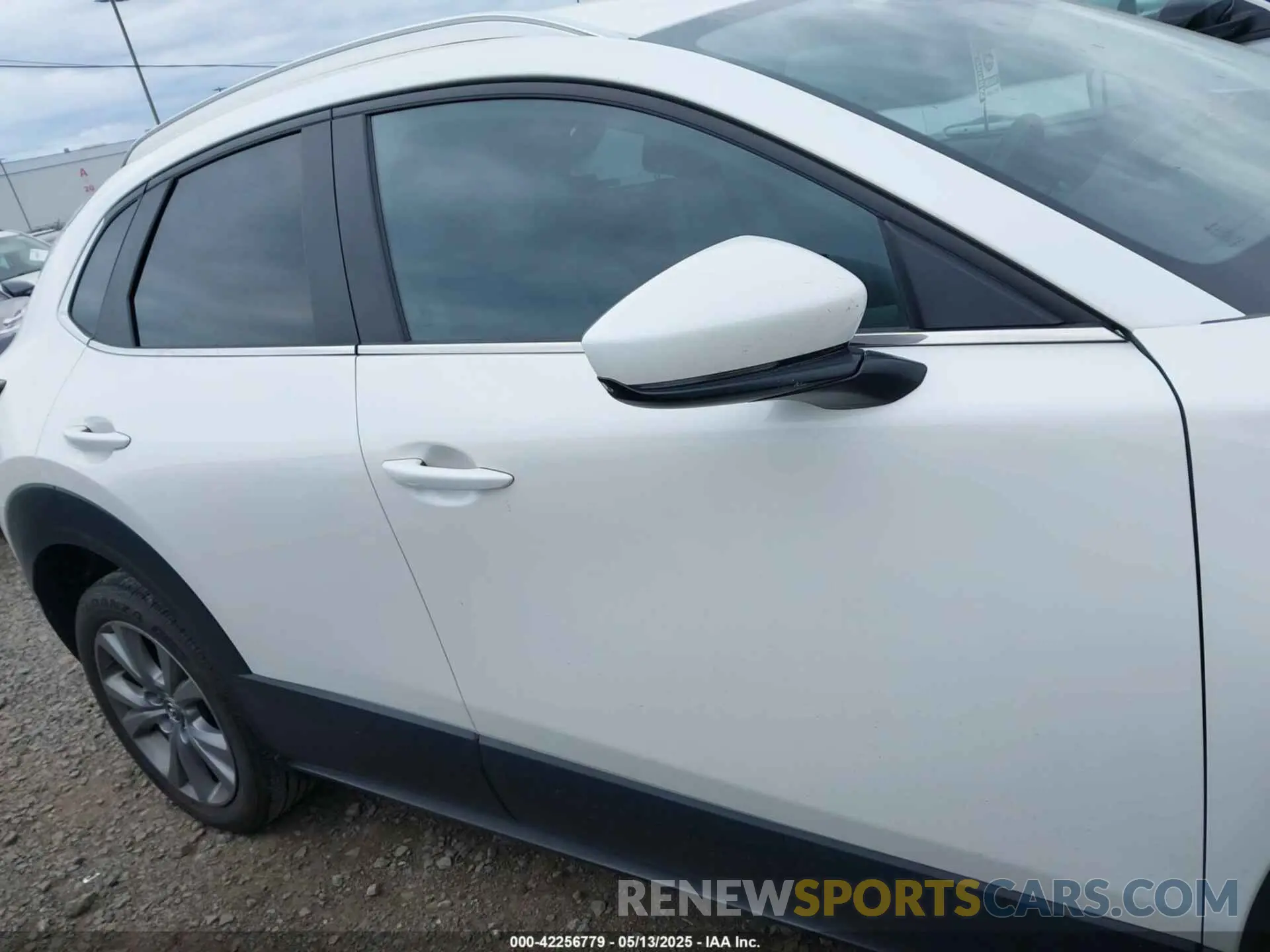 13 fotografías del automóvil dañado 3MVDMBBL6NM448870 MAZDA CX-30 2022