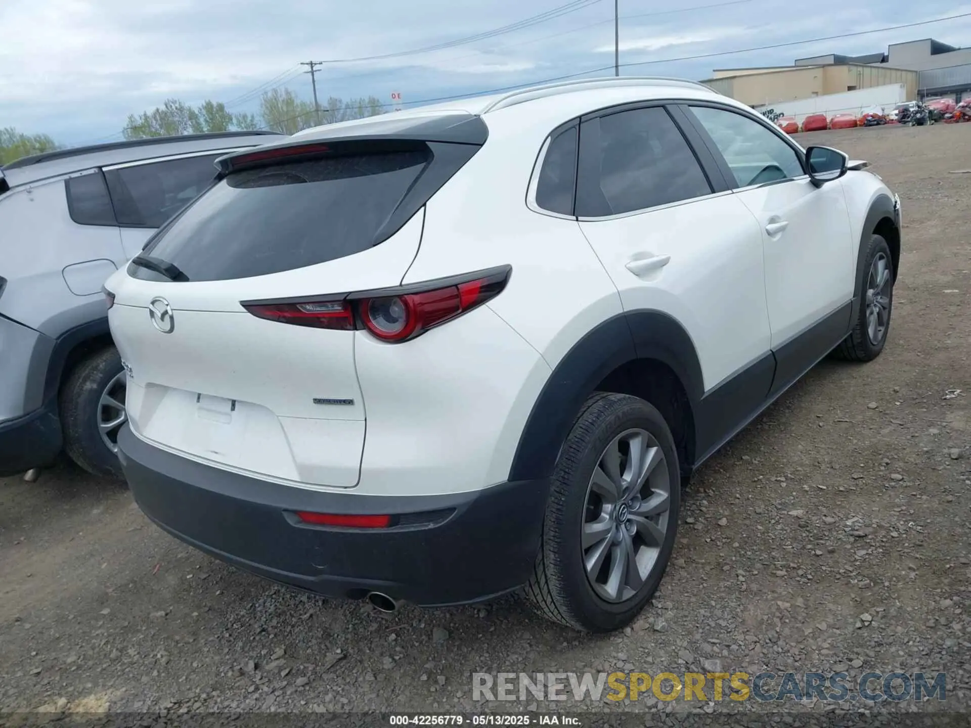 4 fotografías del automóvil dañado 3MVDMBBL6NM448870 MAZDA CX-30 2022