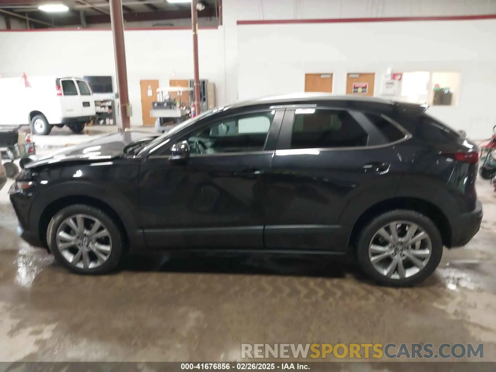 15 fotografías del automóvil dañado 3MVDMBBL8NM430516 MAZDA CX-30 2022