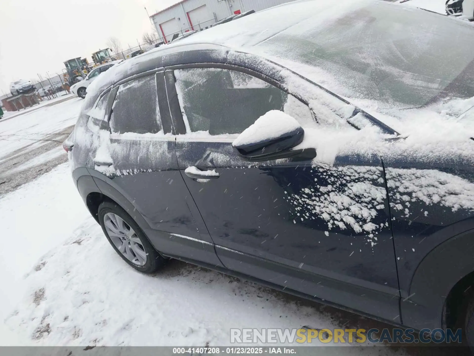 13 fotografías del automóvil dañado 3MVDMBBLXNM424992 MAZDA CX-30 2022