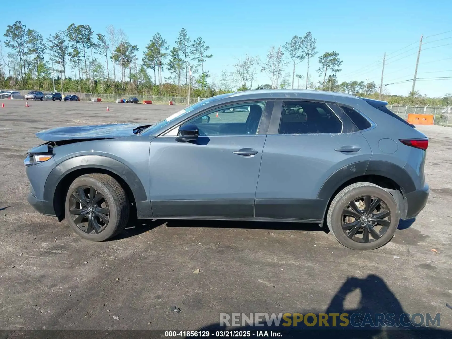 14 fotografías del automóvil dañado 3MVDMBCL1NM440965 MAZDA CX-30 2022