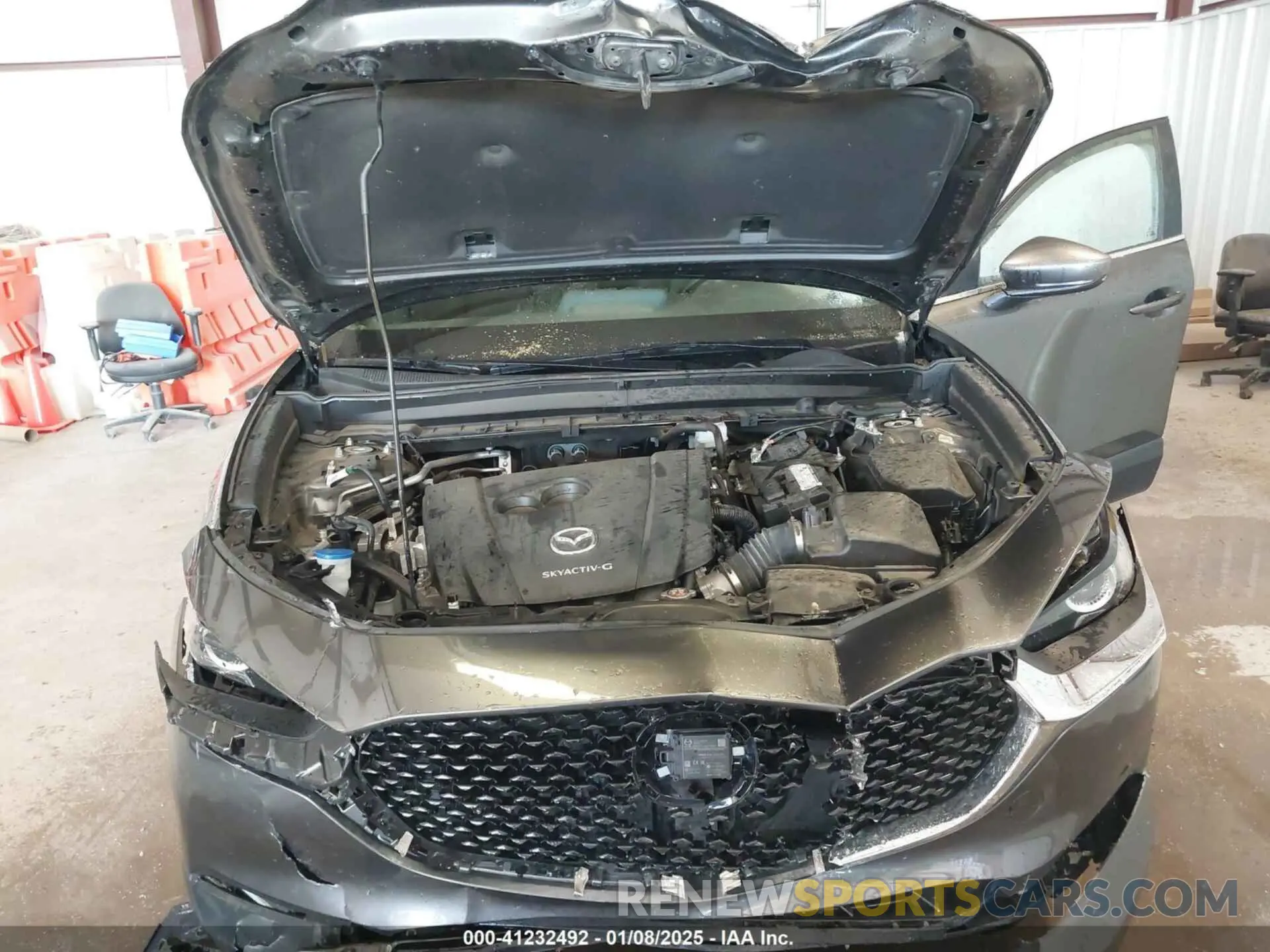 10 fotografías del automóvil dañado 3MVDMBCL3NM422029 MAZDA CX-30 2022