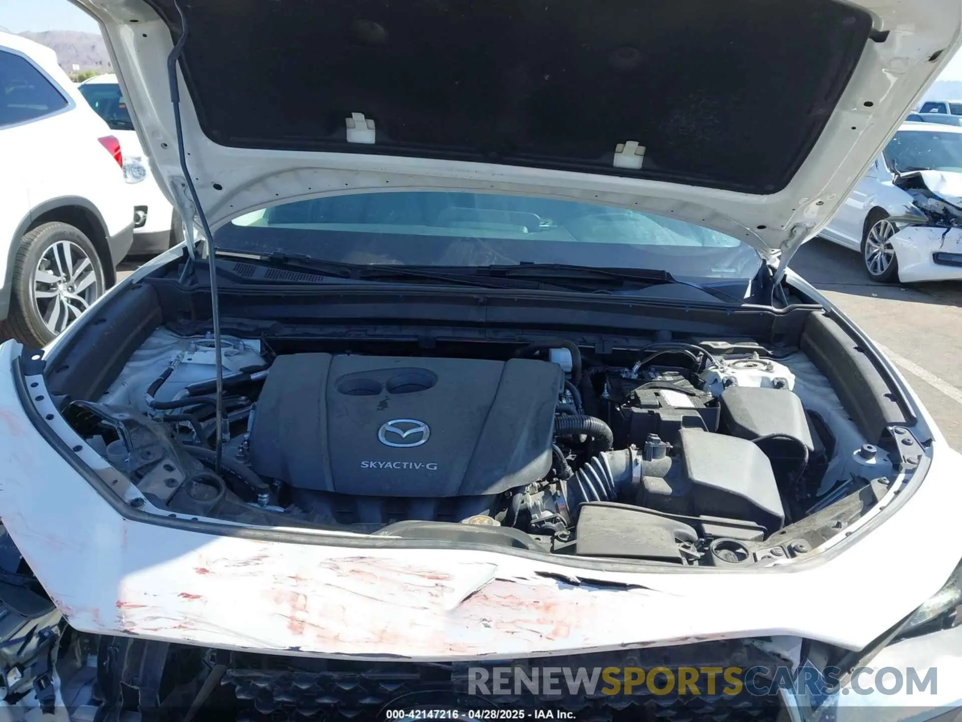 10 fotografías del automóvil dañado 3MVDMBCL4NM454228 MAZDA CX-30 2022