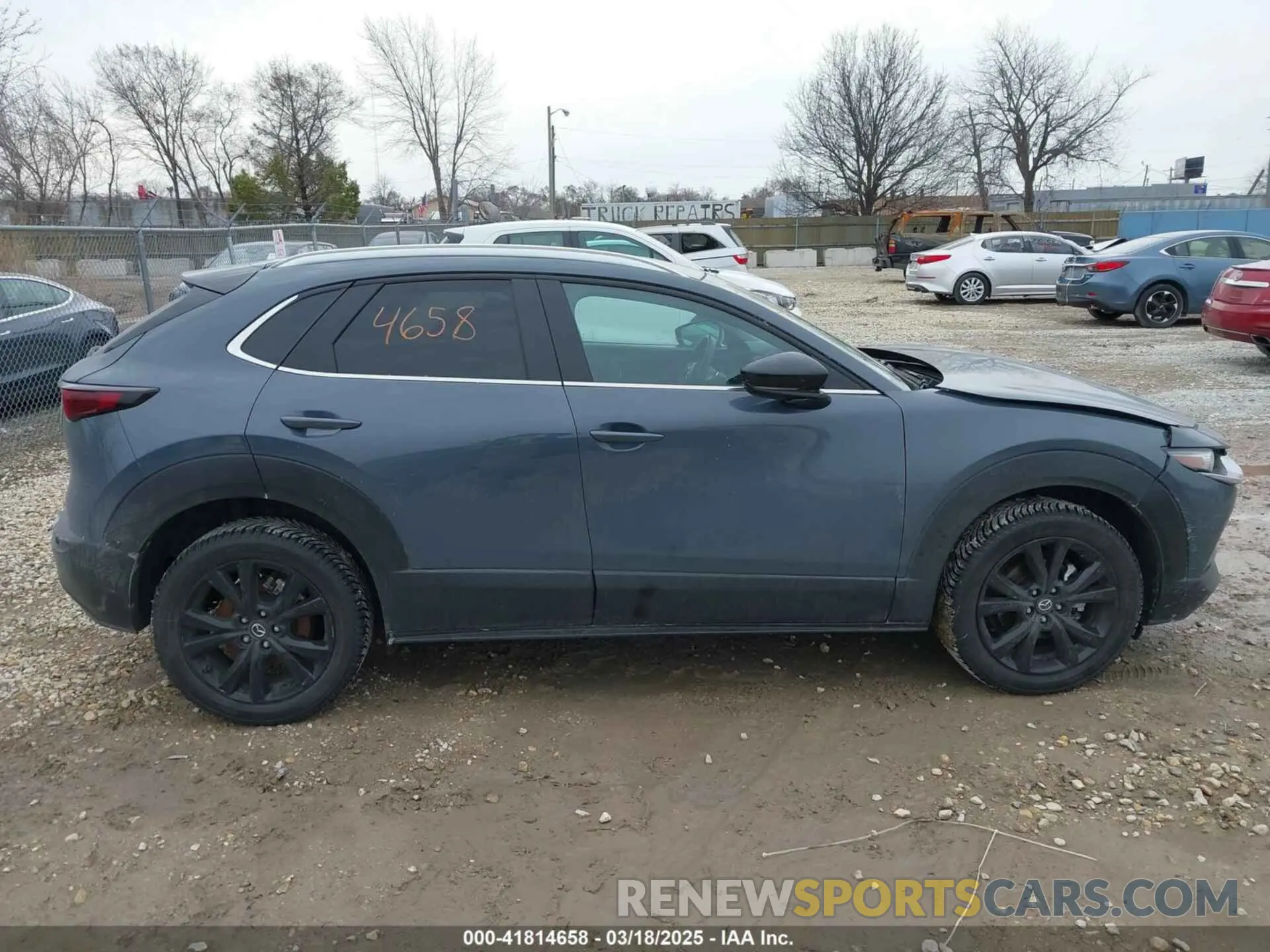13 fotografías del automóvil dañado 3MVDMBCL7NM454496 MAZDA CX-30 2022