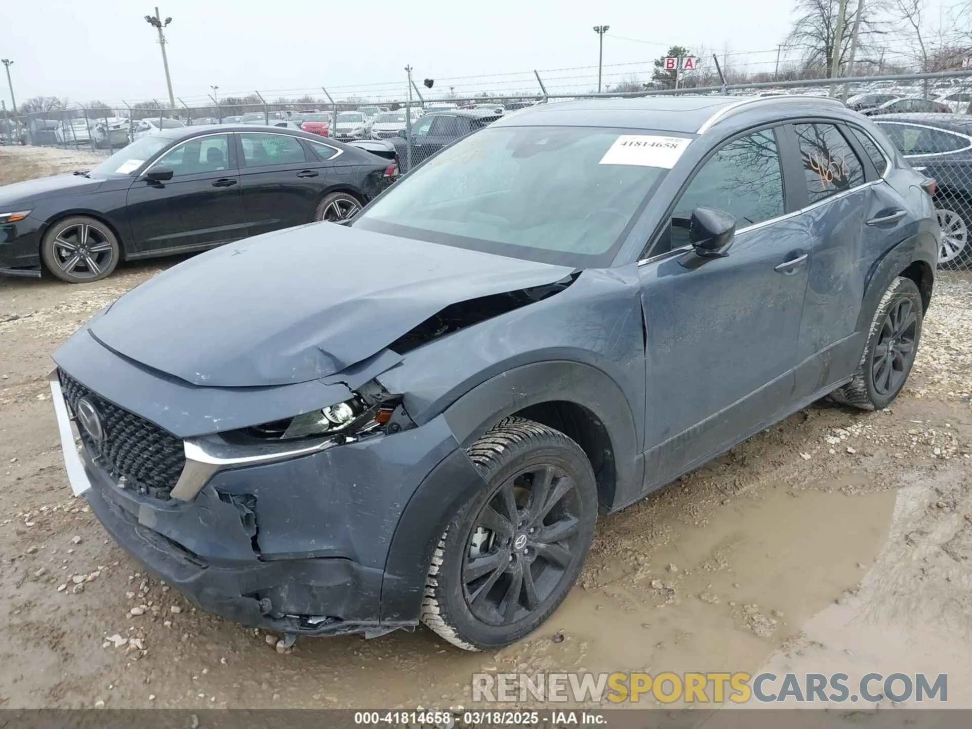 2 fotografías del automóvil dañado 3MVDMBCL7NM454496 MAZDA CX-30 2022