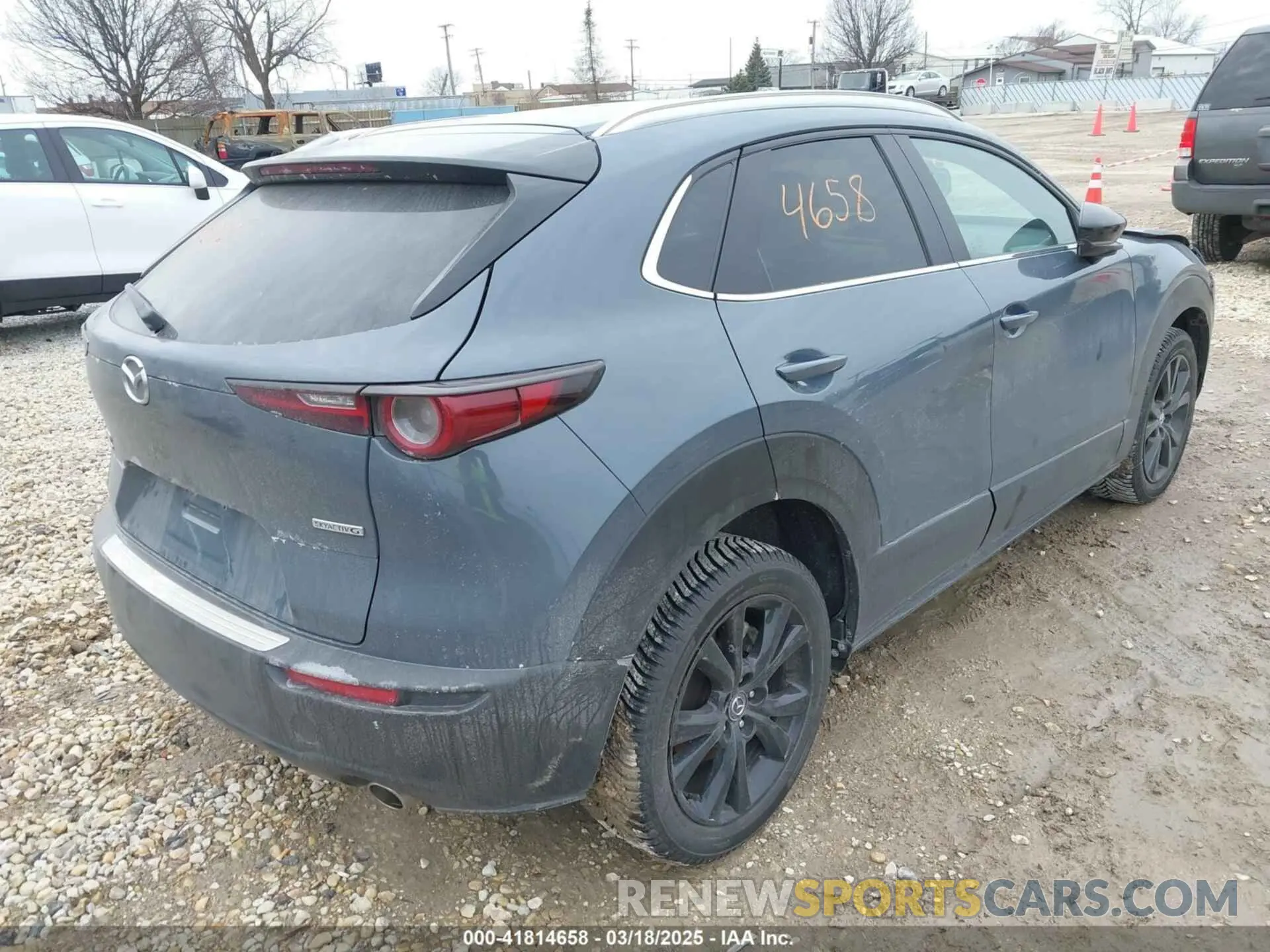 4 fotografías del automóvil dañado 3MVDMBCL7NM454496 MAZDA CX-30 2022