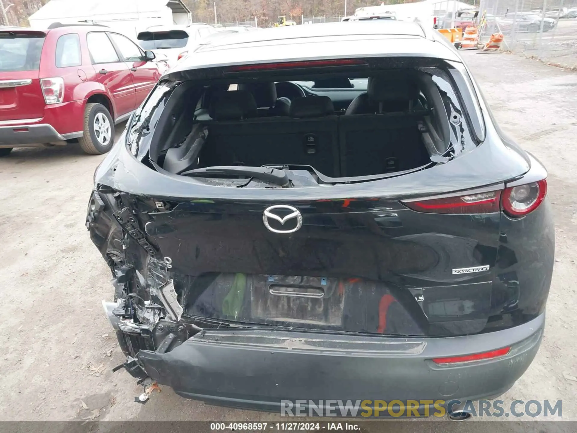 17 fotografías del automóvil dañado 3MVDMBCL8NM409311 MAZDA CX-30 2022