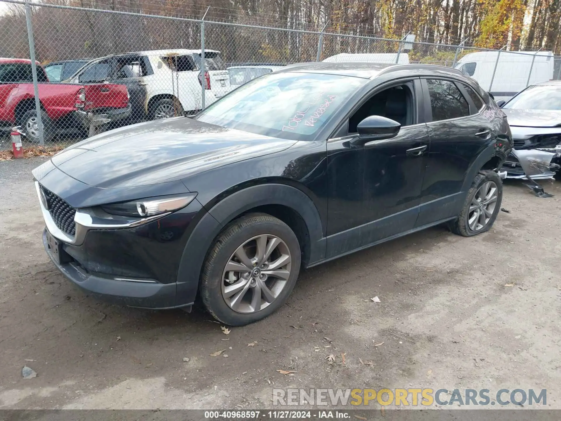 2 fotografías del automóvil dañado 3MVDMBCL8NM409311 MAZDA CX-30 2022