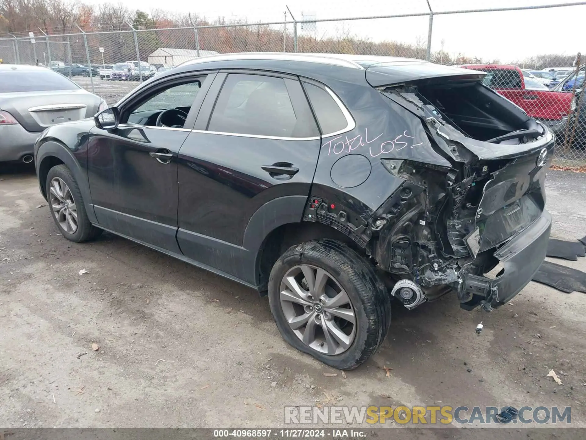 3 fotografías del automóvil dañado 3MVDMBCL8NM409311 MAZDA CX-30 2022