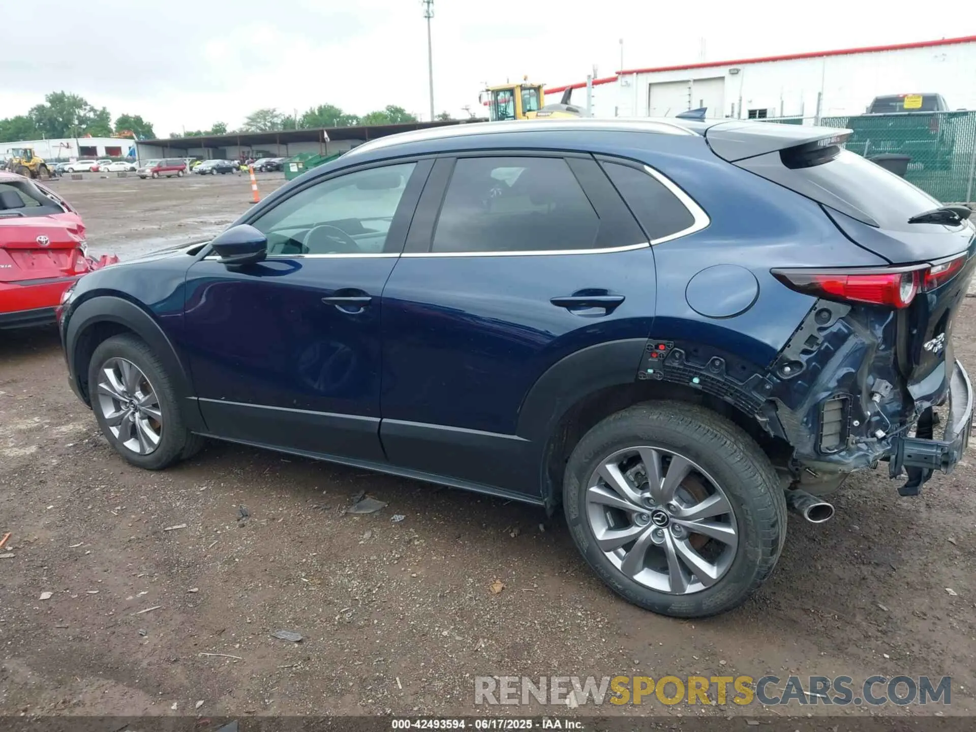 15 fotografías del automóvil dañado 3MVDMBDL0NM413545 MAZDA CX-30 2022