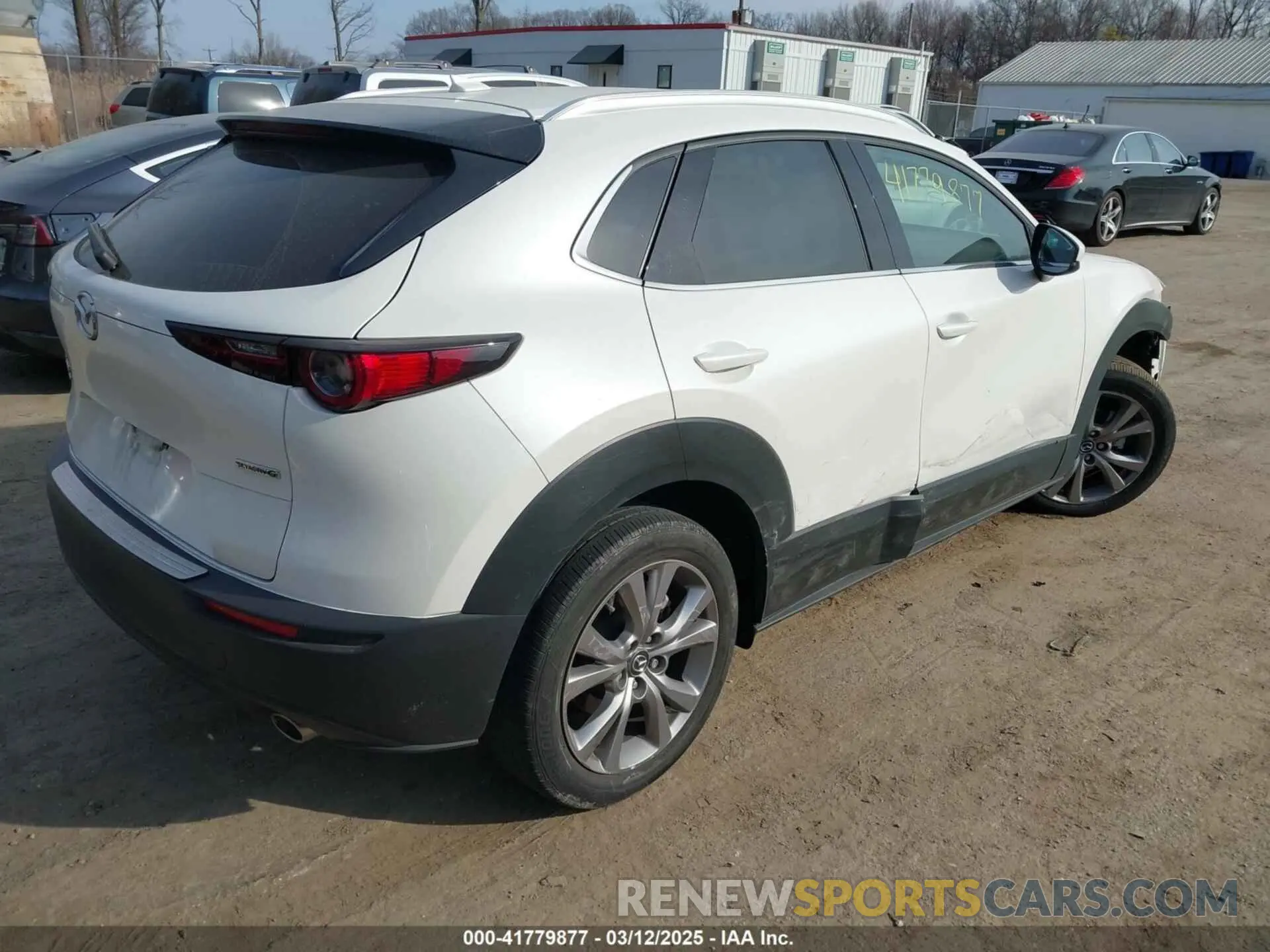 4 fotografías del automóvil dañado 3MVDMBDL7NM412263 MAZDA CX-30 2022