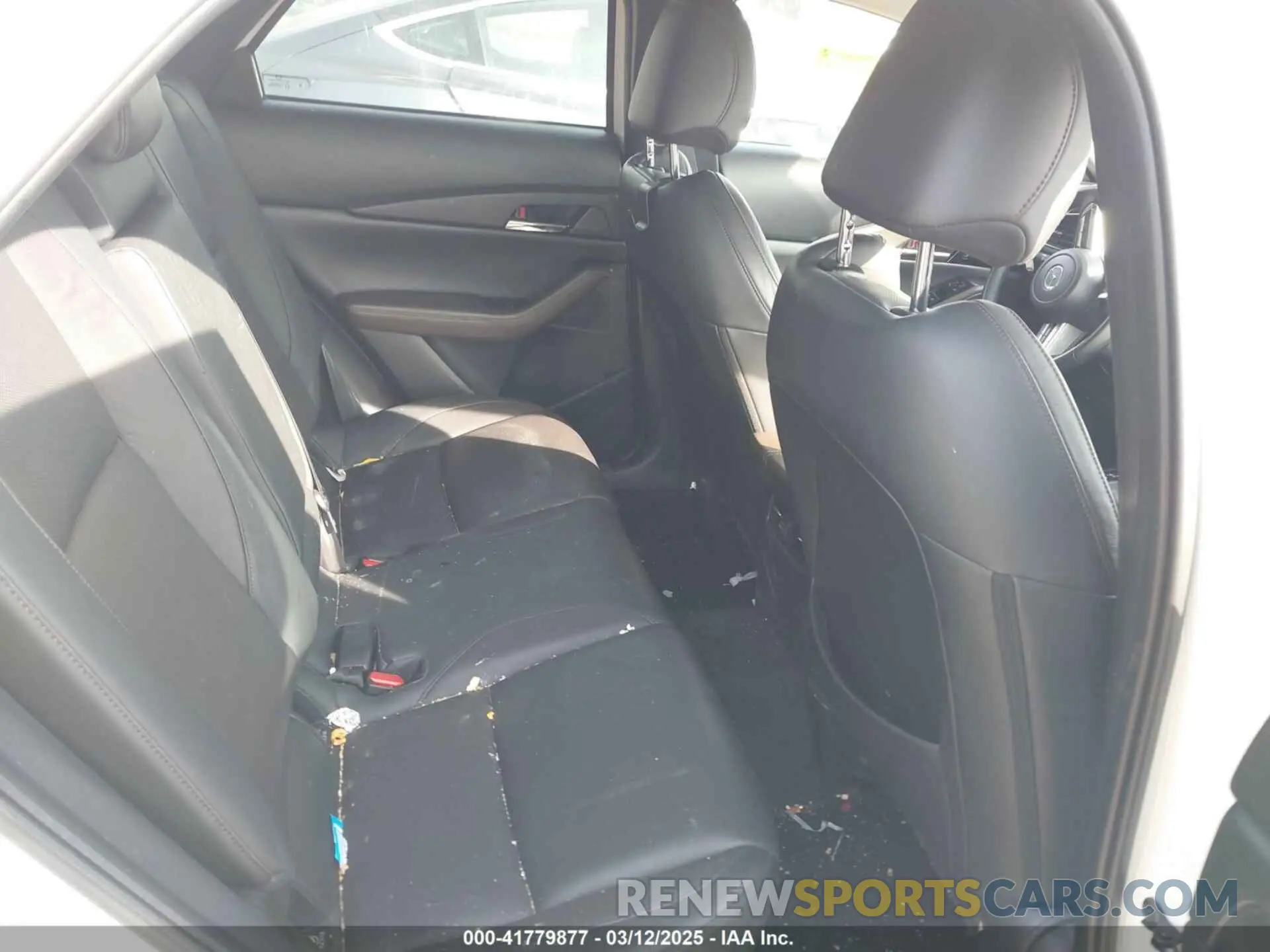 8 fotografías del automóvil dañado 3MVDMBDL7NM412263 MAZDA CX-30 2022