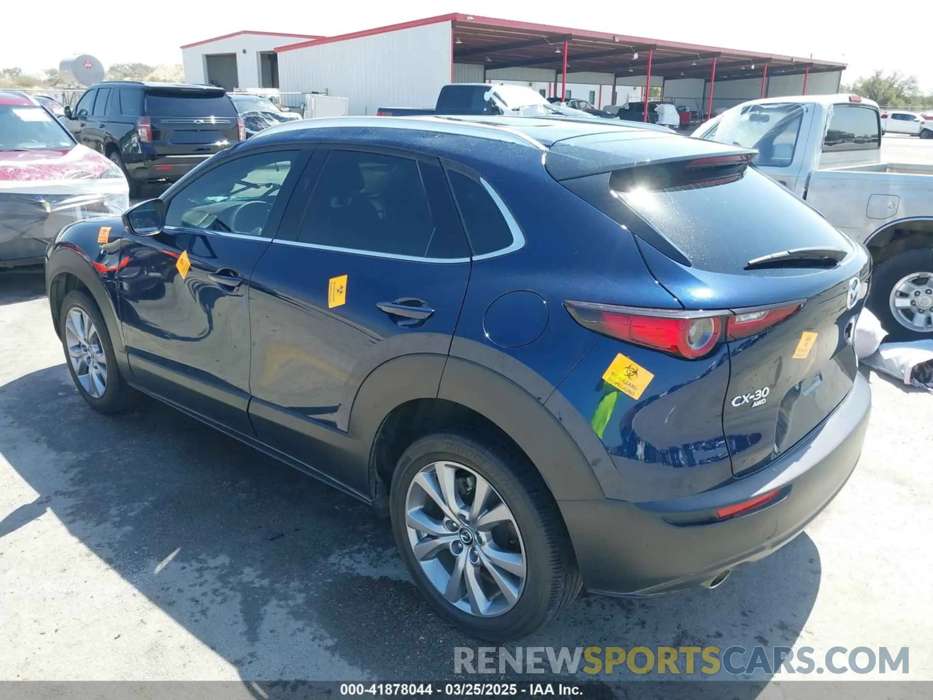 3 fotografías del automóvil dañado 3MVDMBDL8NM450181 MAZDA CX-30 2022