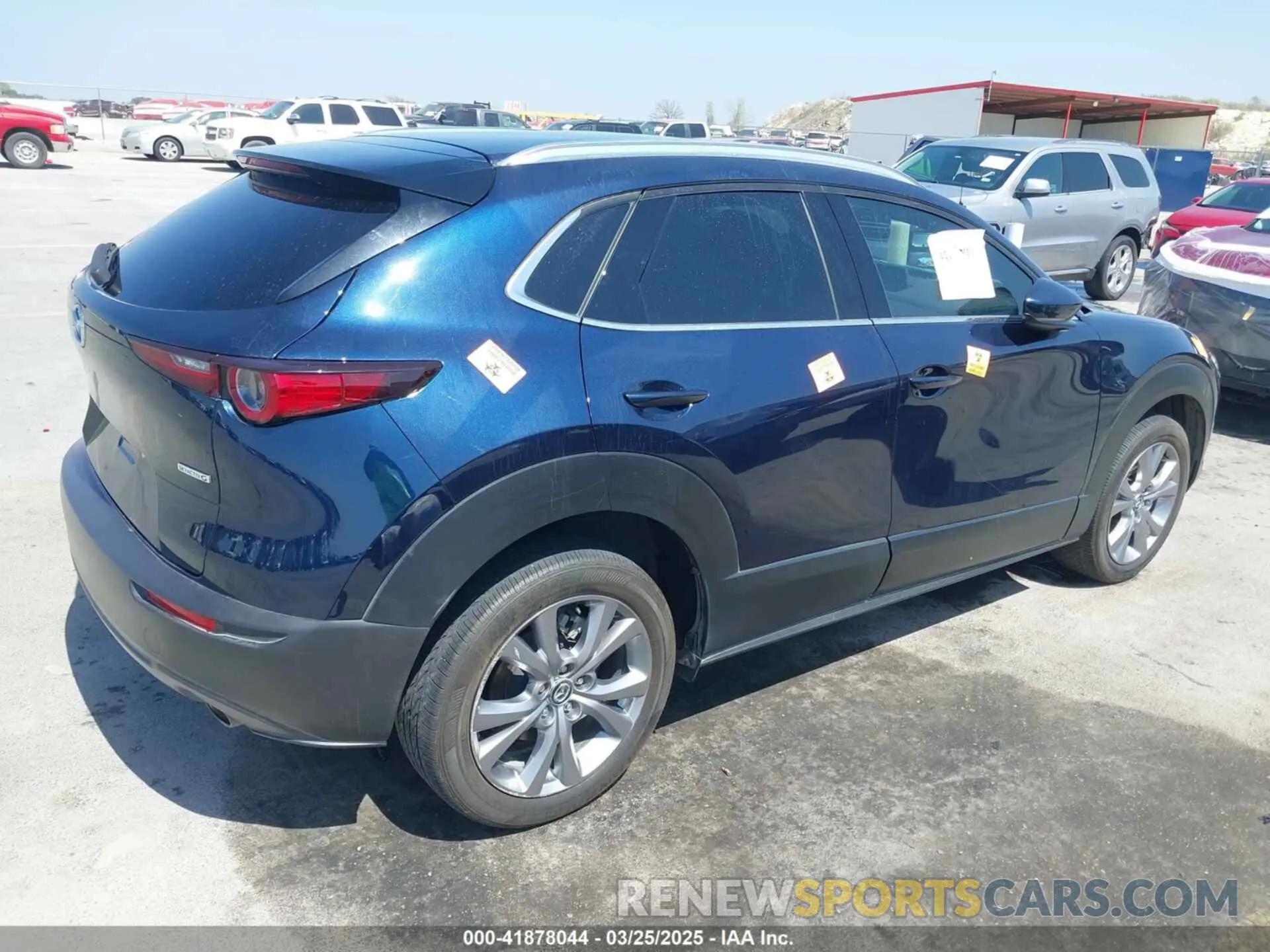 4 fotografías del automóvil dañado 3MVDMBDL8NM450181 MAZDA CX-30 2022