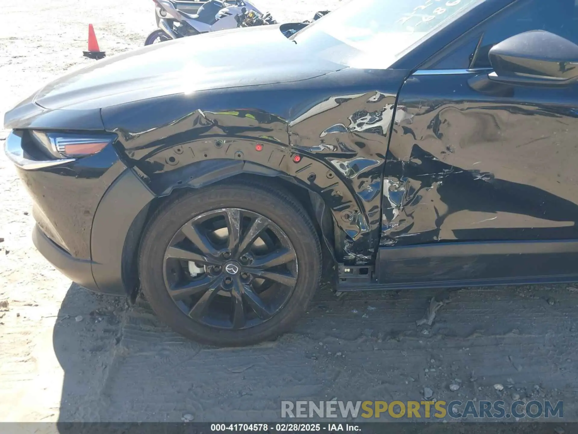 6 fotografías del automóvil dañado 3MVDMBDY4NM446866 MAZDA CX-30 2022