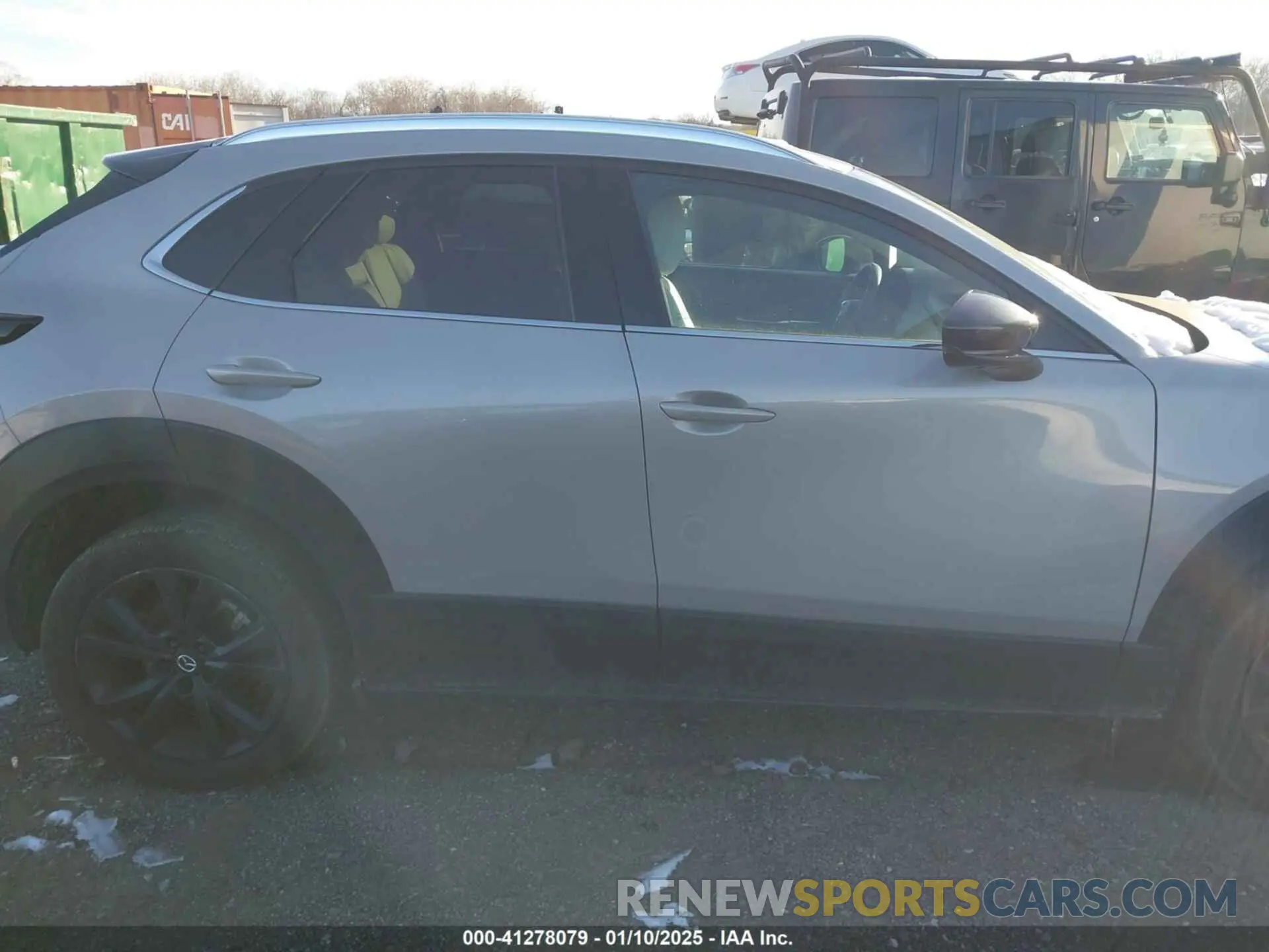 14 fotografías del automóvil dañado 3MVDMBEY7NM445788 MAZDA CX-30 2022