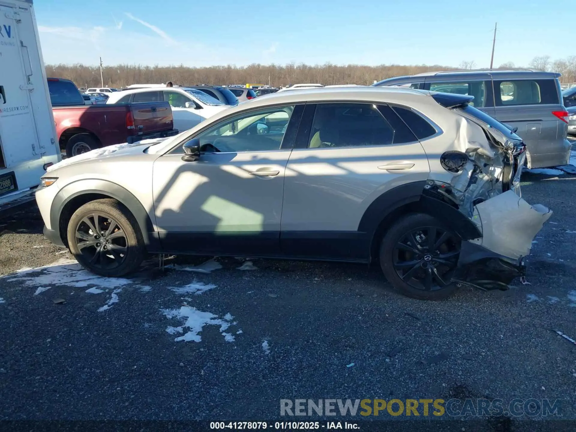 15 fotografías del automóvil dañado 3MVDMBEY7NM445788 MAZDA CX-30 2022