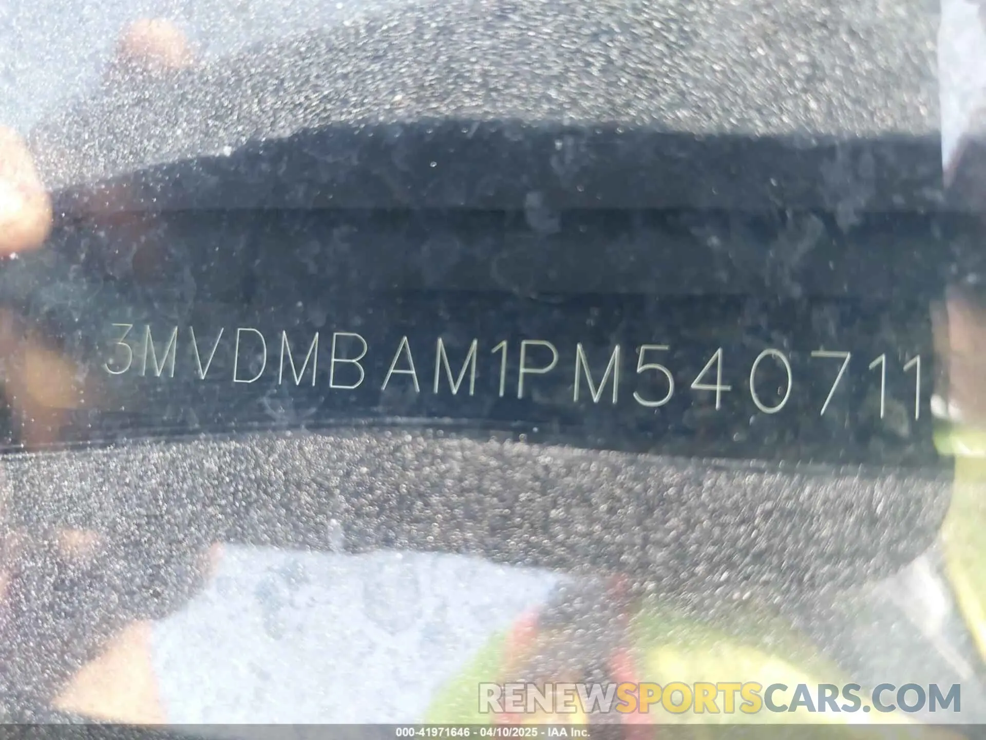 17 fotografías del automóvil dañado 3MVDMBAM1PM540711 MAZDA CX-30 2023