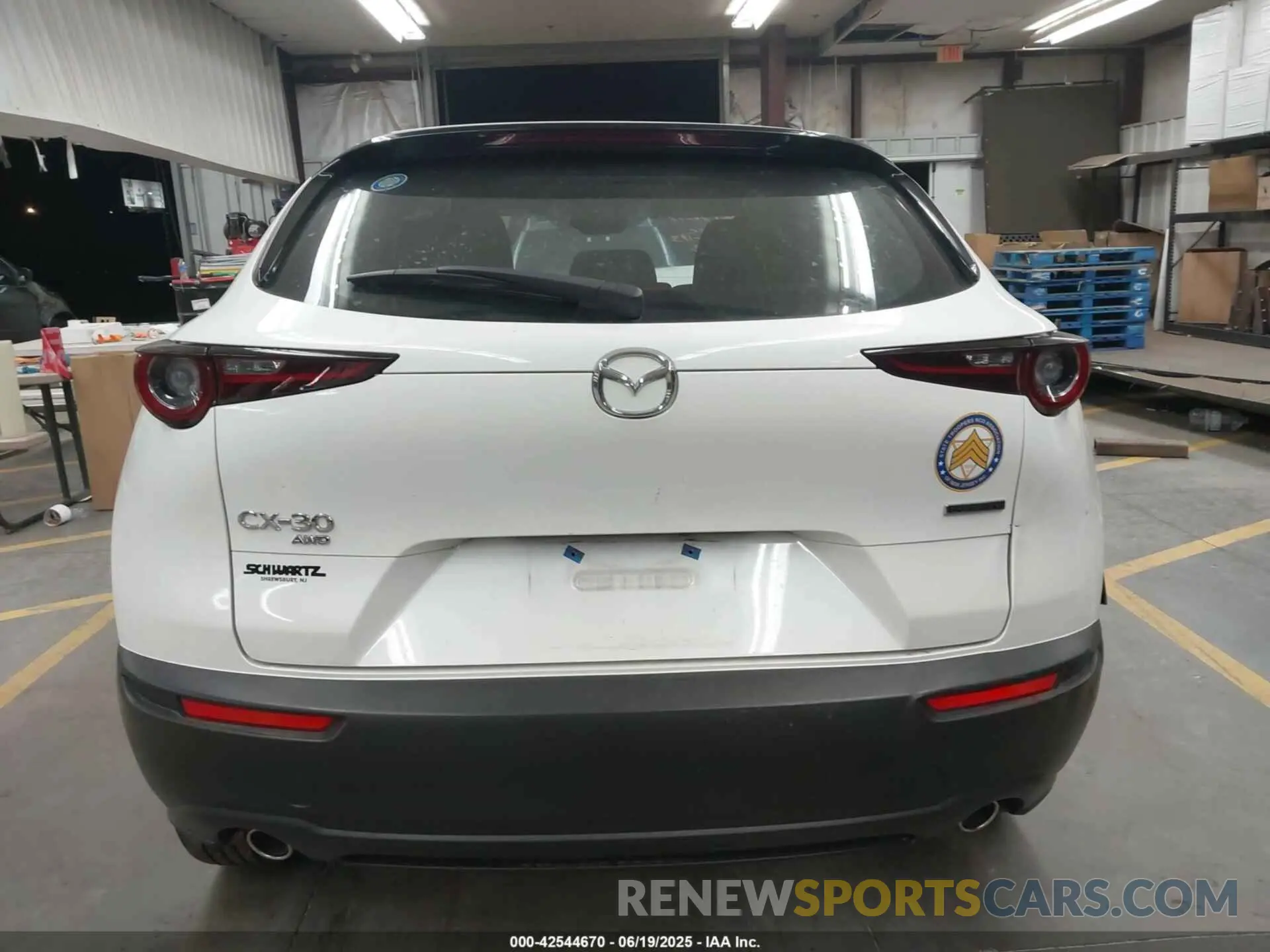 16 fotografías del automóvil dañado 3MVDMBAM5PM510403 MAZDA CX-30 2023