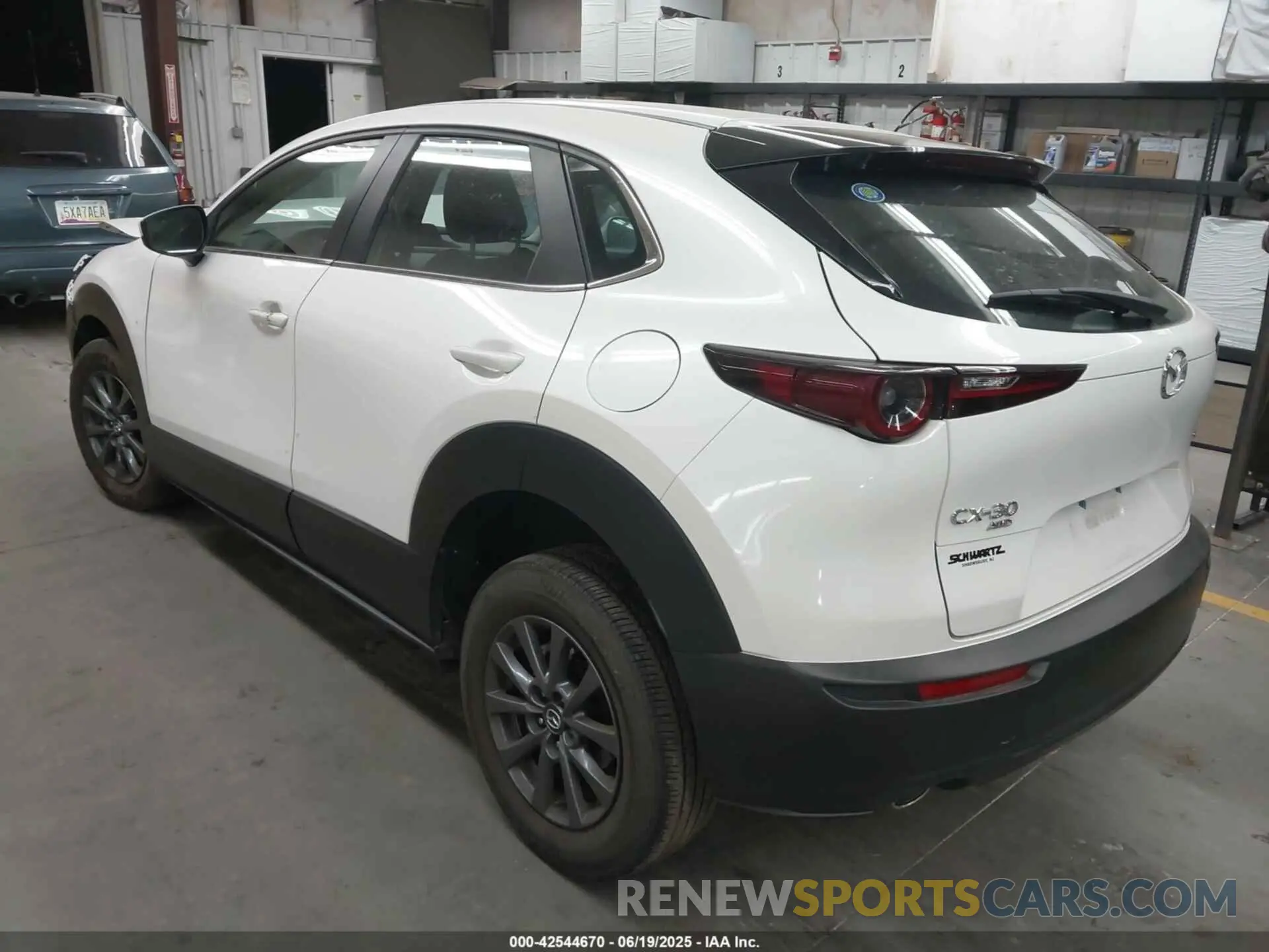 3 fotografías del automóvil dañado 3MVDMBAM5PM510403 MAZDA CX-30 2023