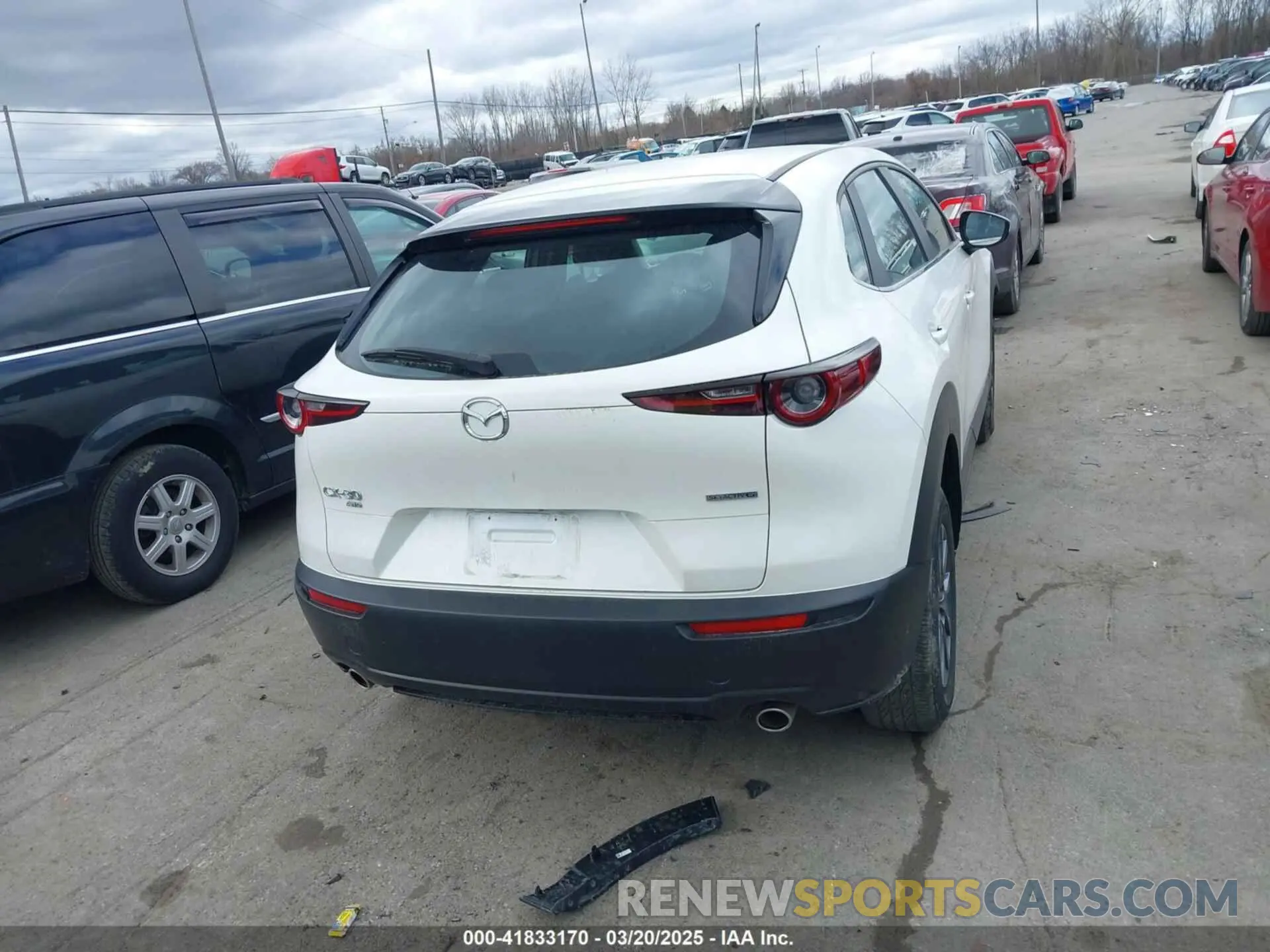 17 fotografías del automóvil dañado 3MVDMBAM6PM572425 MAZDA CX-30 2023
