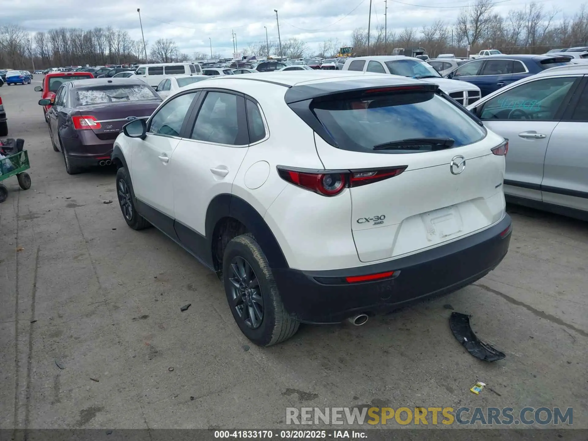 3 fotografías del automóvil dañado 3MVDMBAM6PM572425 MAZDA CX-30 2023