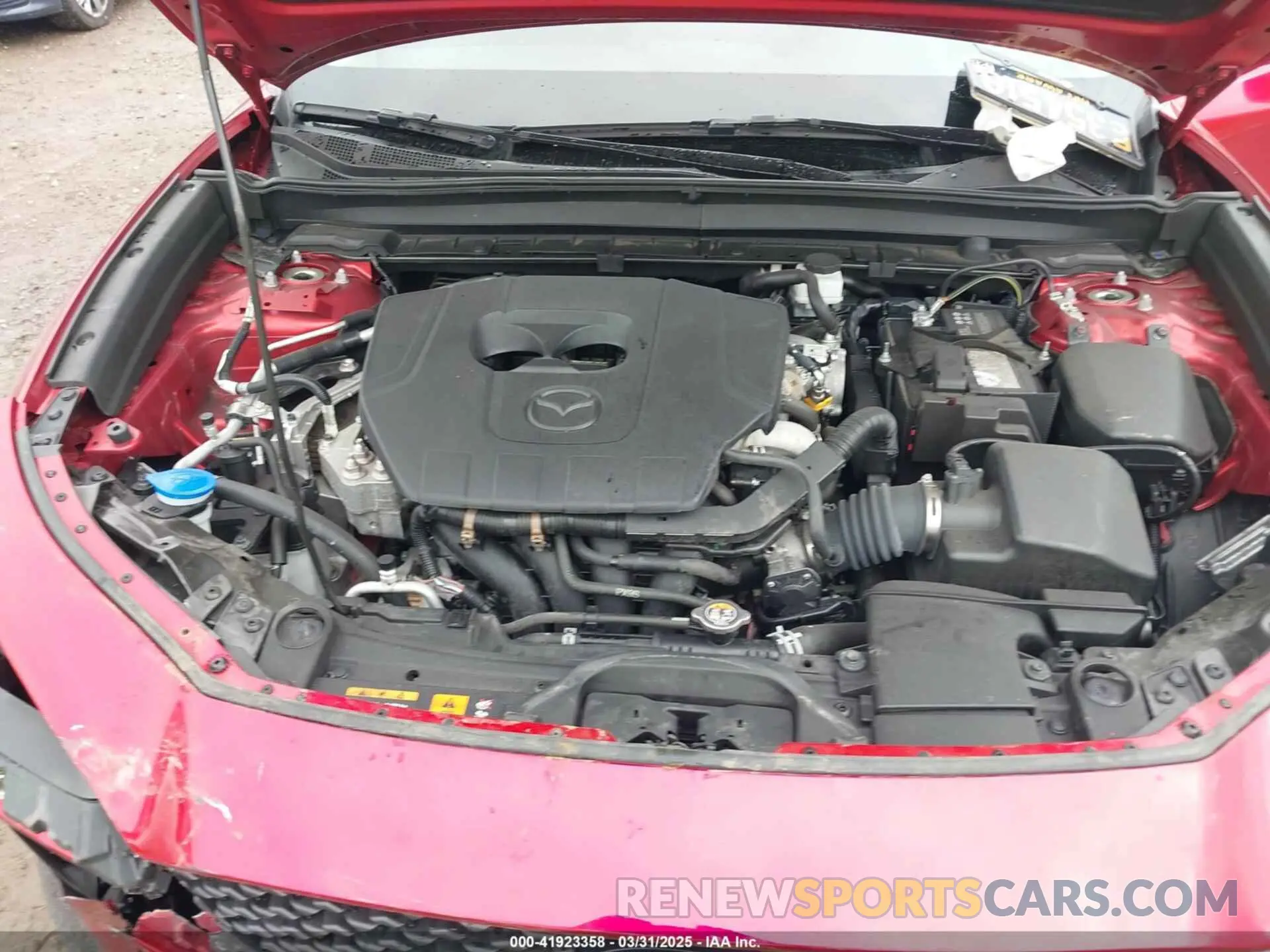 10 fotografías del automóvil dañado 3MVDMBBM0PM546997 MAZDA CX-30 2023