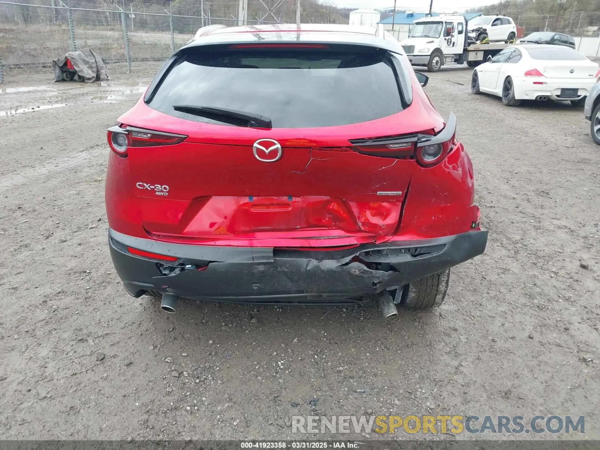 16 fotografías del automóvil dañado 3MVDMBBM0PM546997 MAZDA CX-30 2023