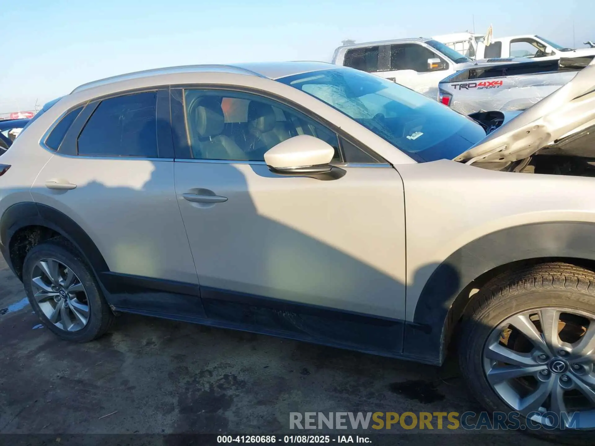 13 fotografías del automóvil dañado 3MVDMBBM5PM561575 MAZDA CX-30 2023