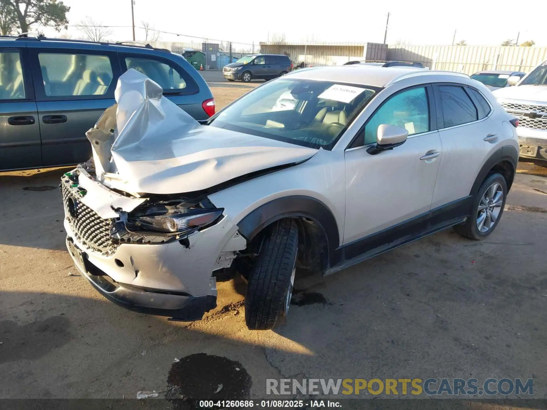 2 fotografías del automóvil dañado 3MVDMBBM5PM561575 MAZDA CX-30 2023