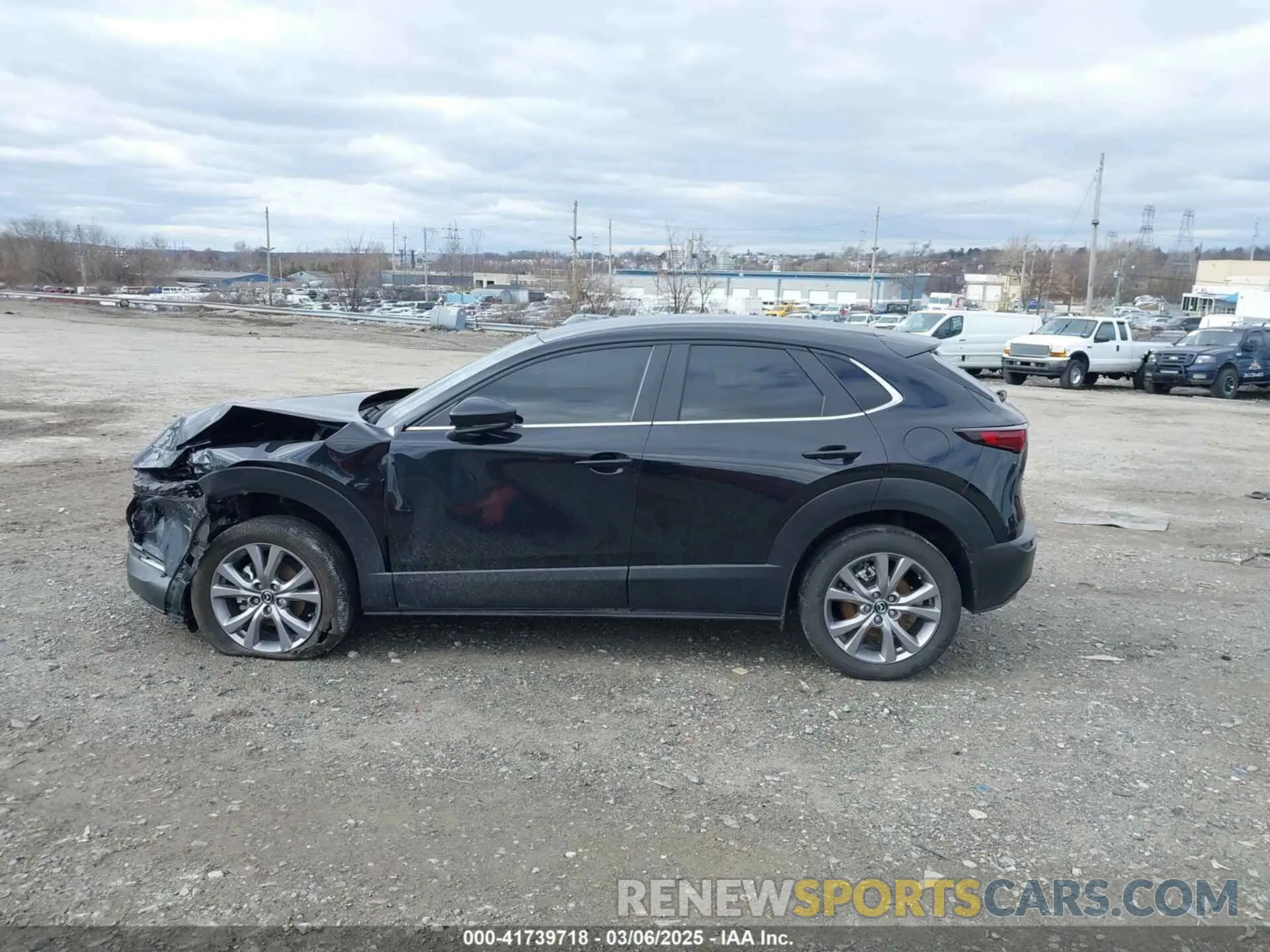 15 fotografías del automóvil dañado 3MVDMBBMXPM516728 MAZDA CX-30 2023