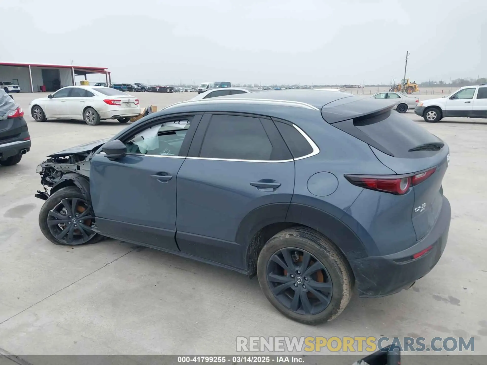 15 fotografías del automóvil dañado 3MVDMBCM0PM532449 MAZDA CX-30 2023